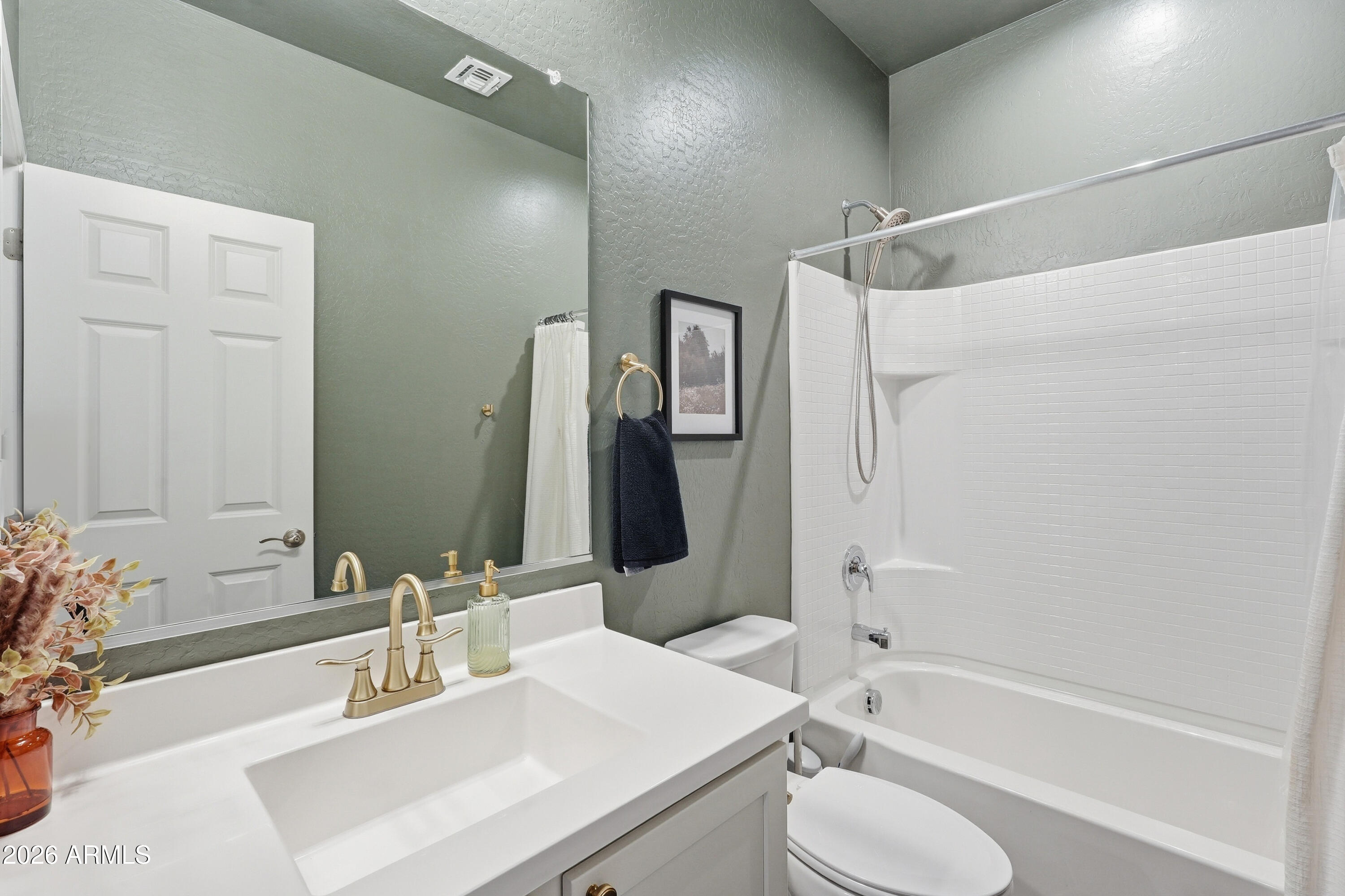 DESTINATION AT GATEWAY EAST PHASE 1 - Residential