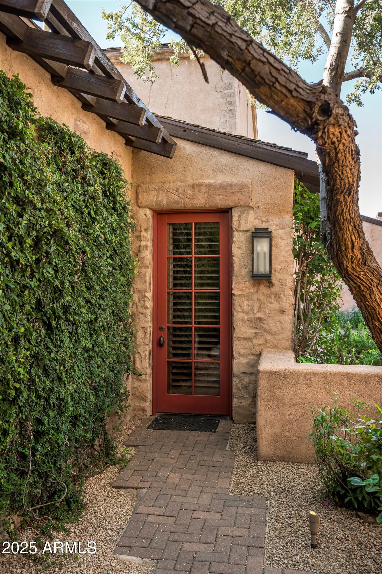 Estancia - Residential