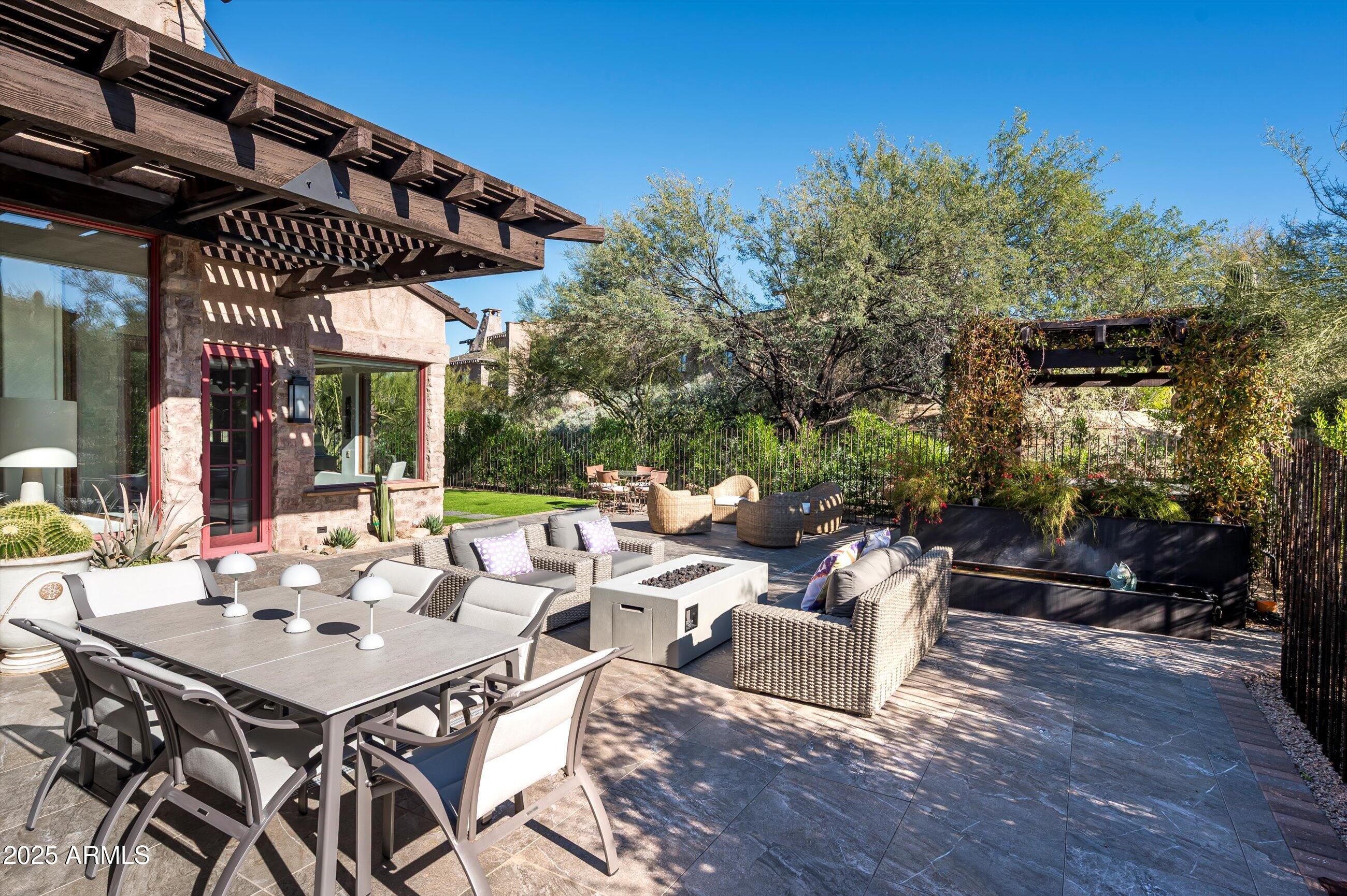 Estancia - Residential