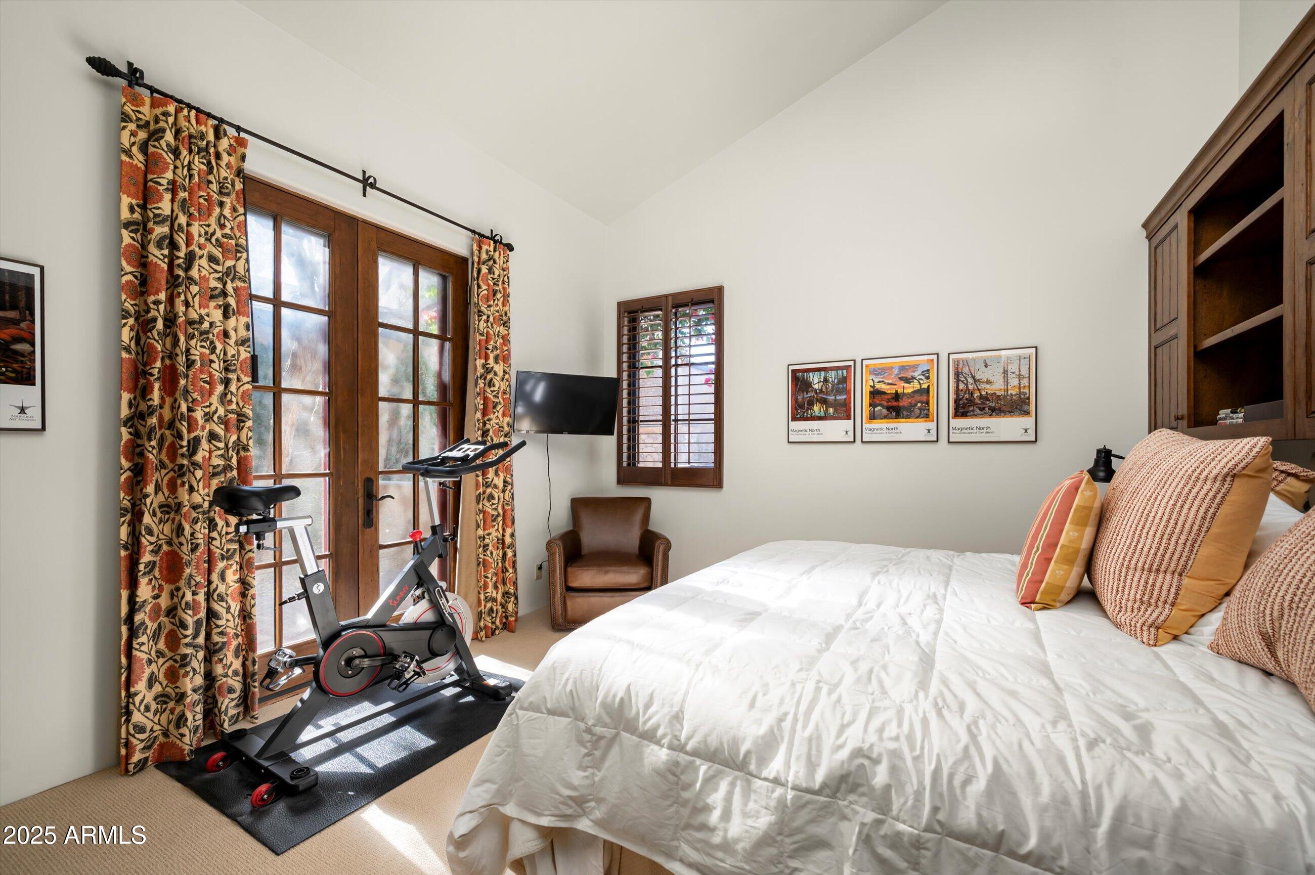 Estancia - Residential