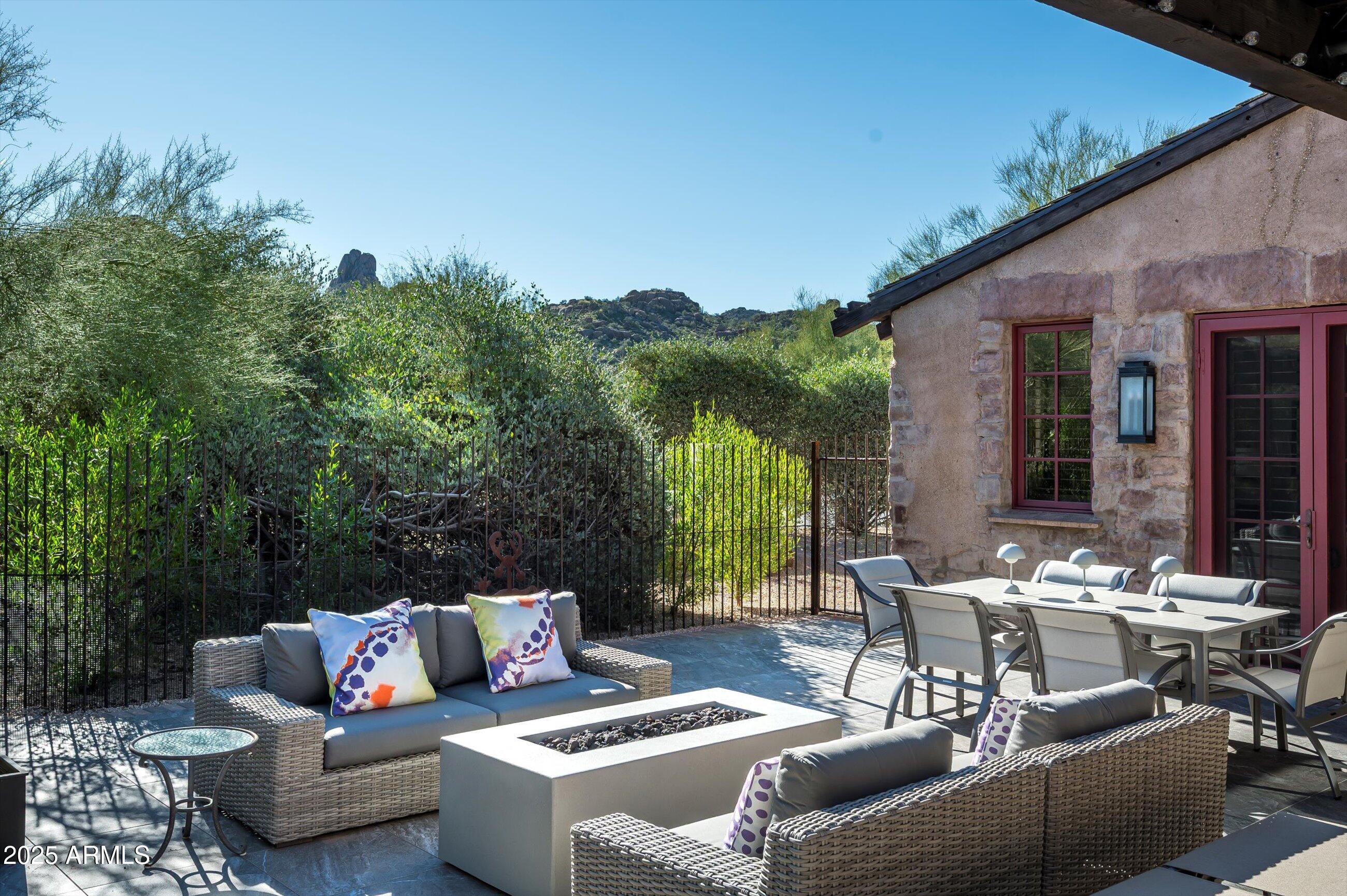 Estancia - Residential