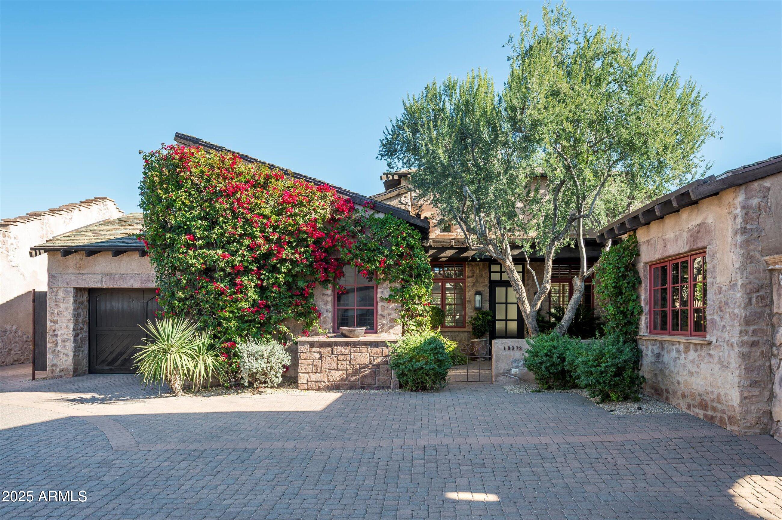 Estancia - Residential