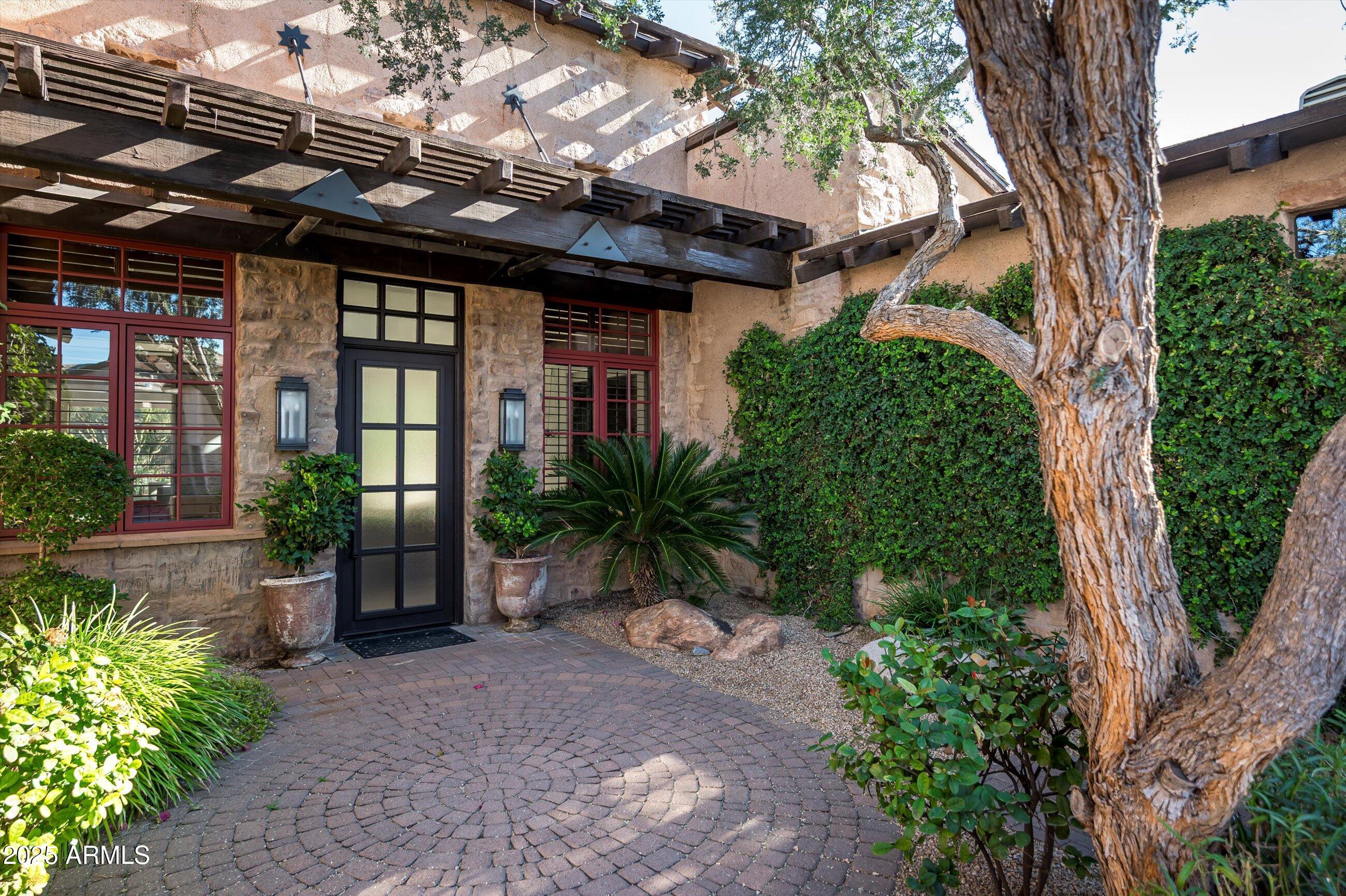 Estancia - Residential