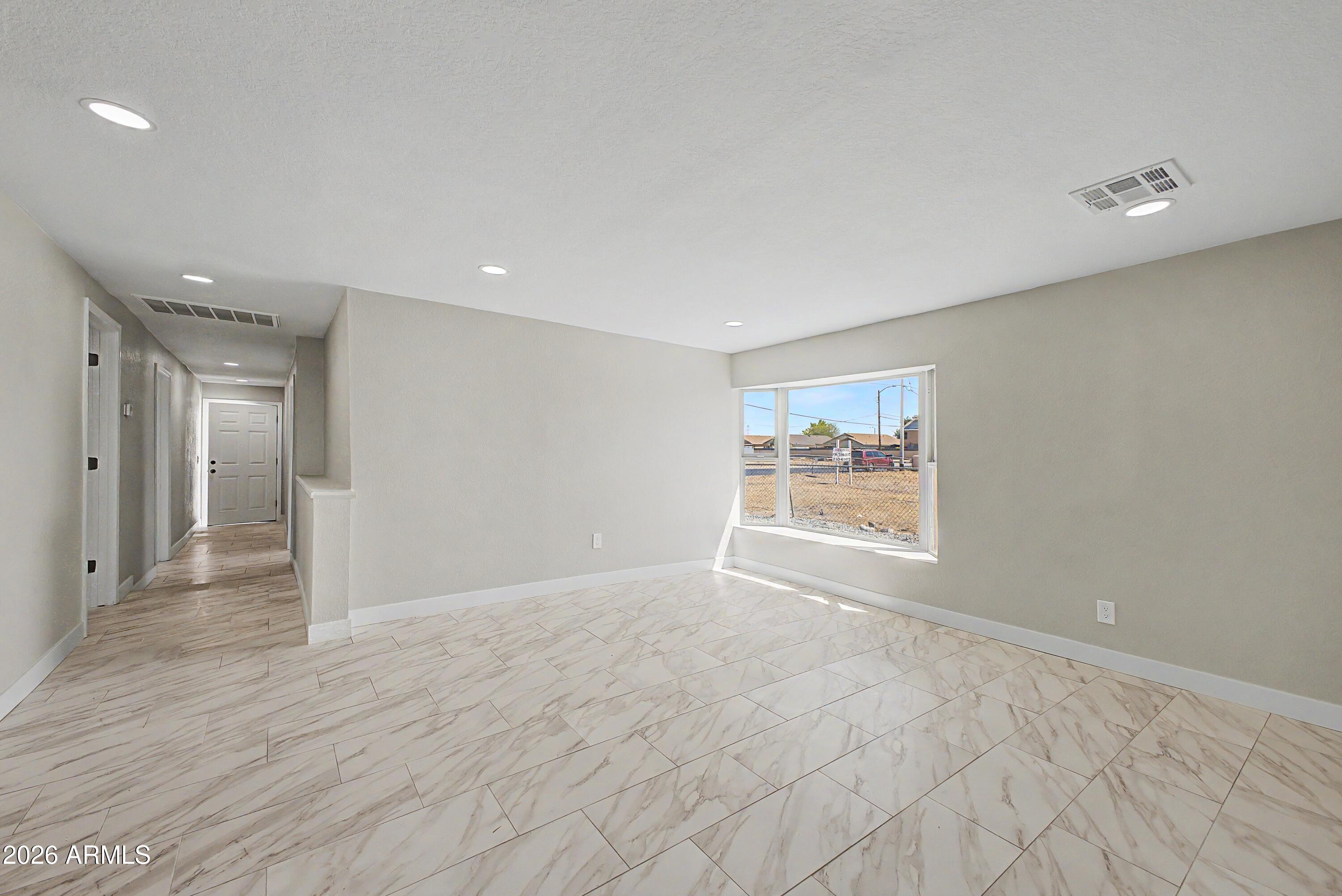 MANSFIELD TR LOTS 1-8, 15-26 - Residential