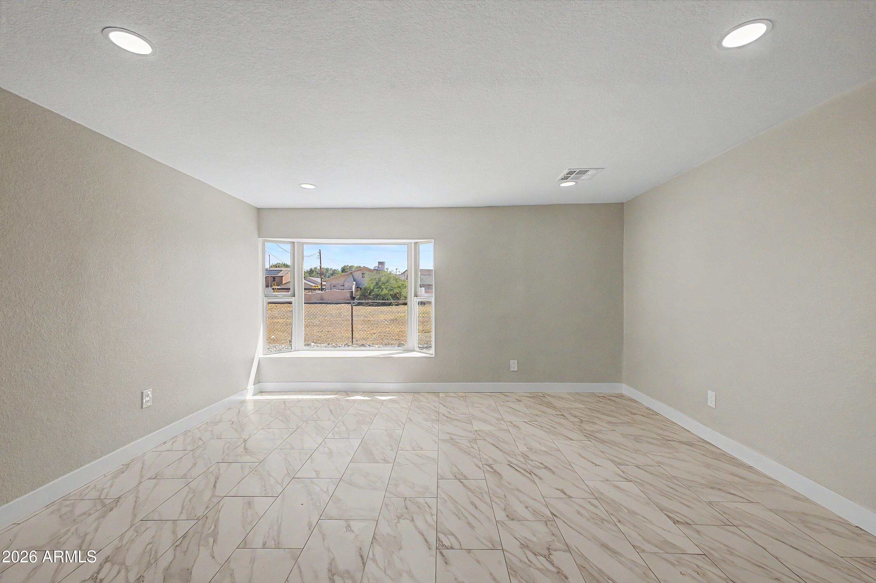 MANSFIELD TR LOTS 1-8, 15-26 - Residential