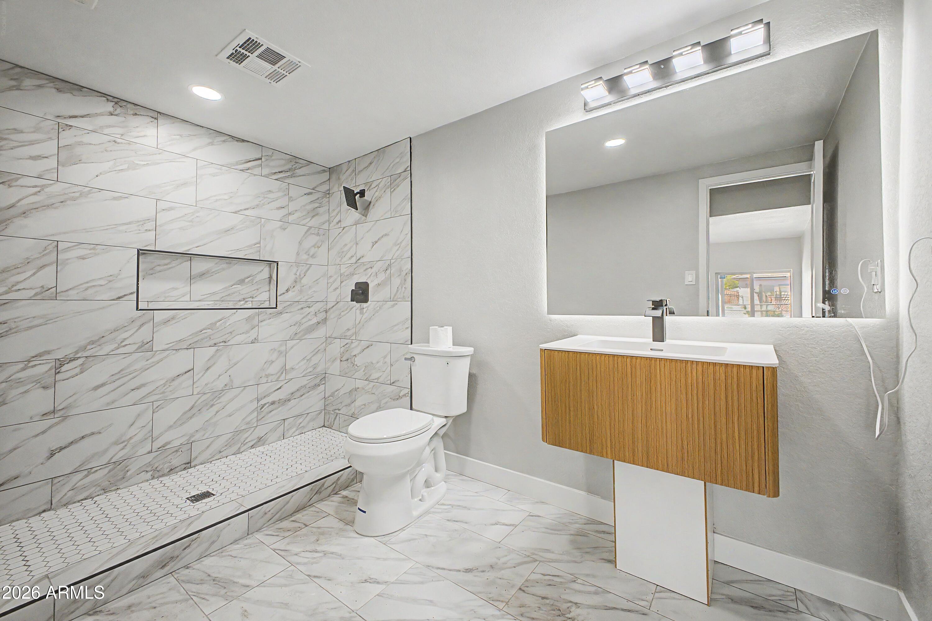 MANSFIELD TR LOTS 1-8, 15-26 - Residential