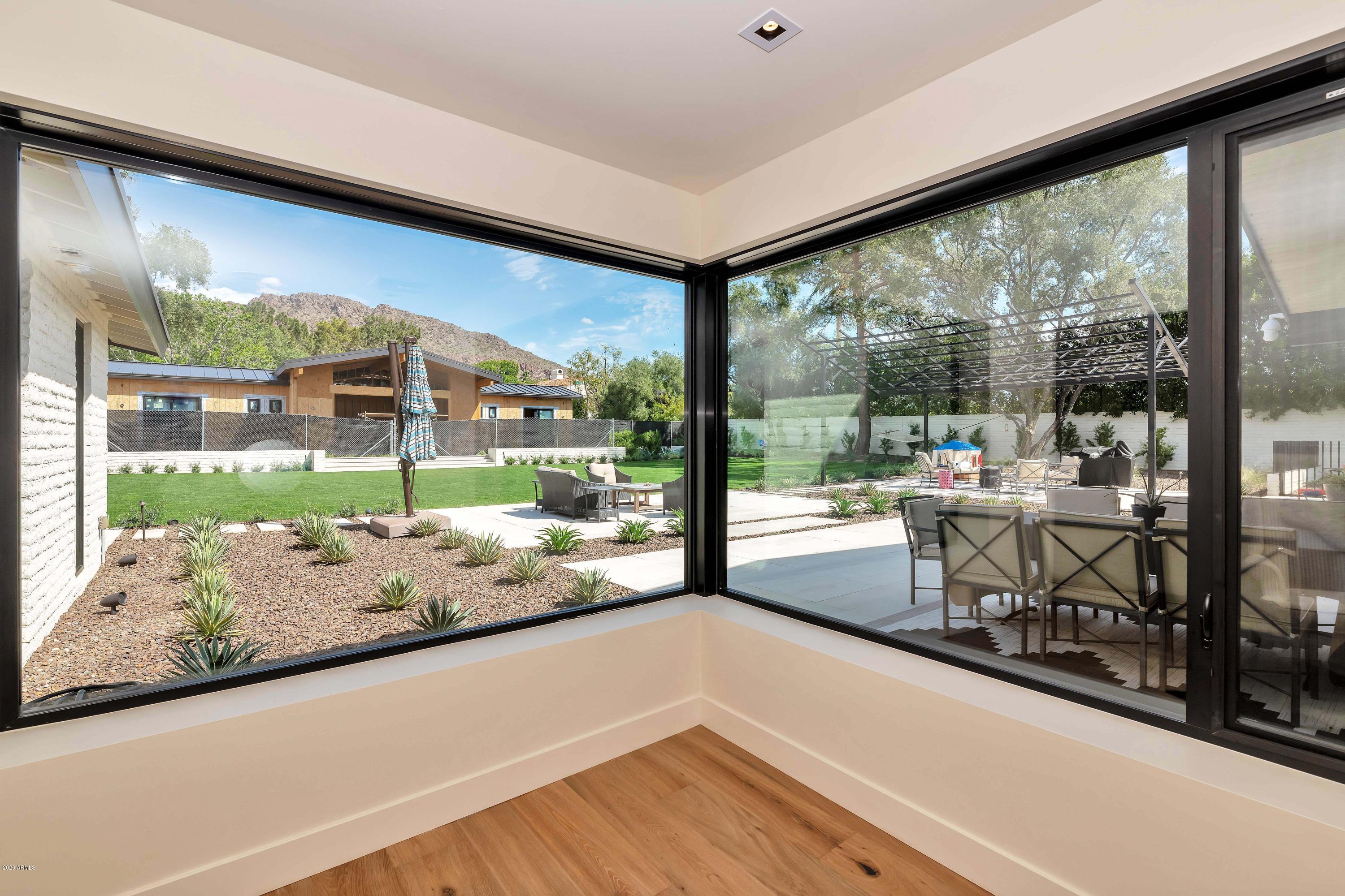 Sectional - Residential