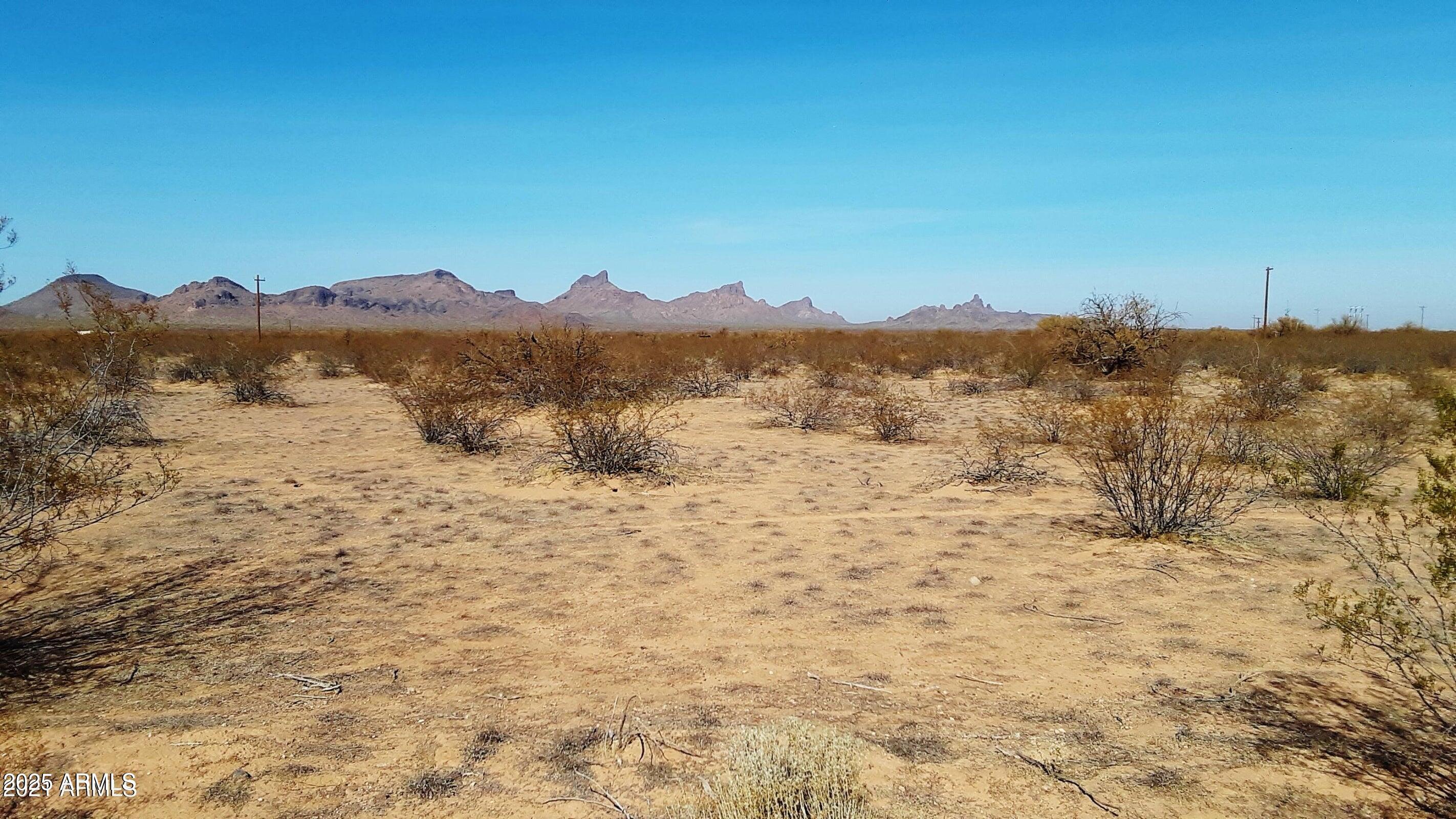 SAWTOOTH MOUNTAIN RANCHEROS - Land