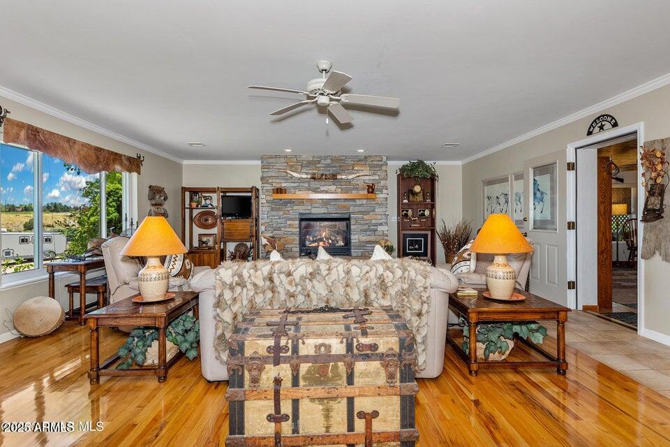 CHINO LAKES UNIT 1 - Residential