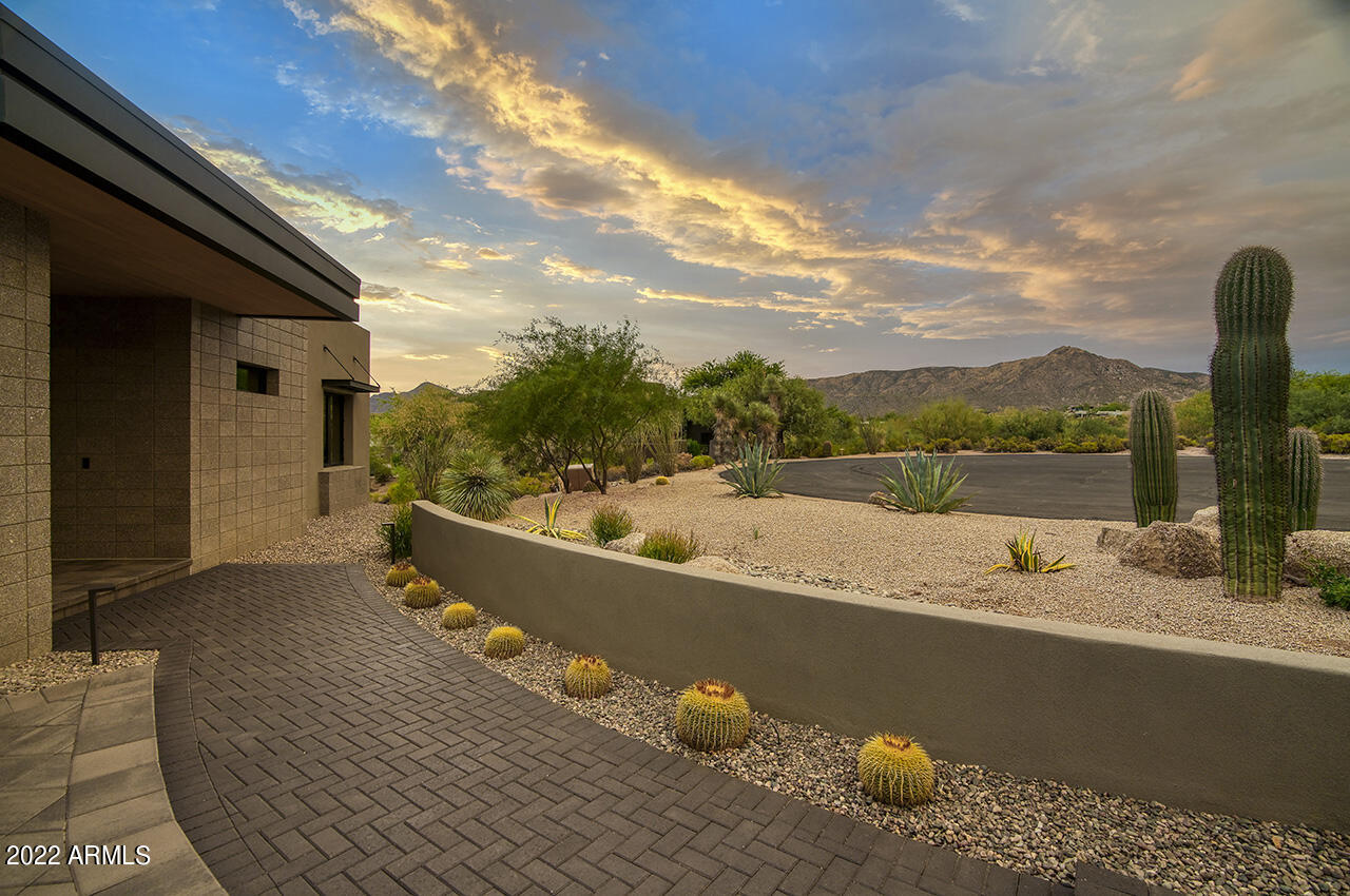 DESERT MOUNTAIN - Residential