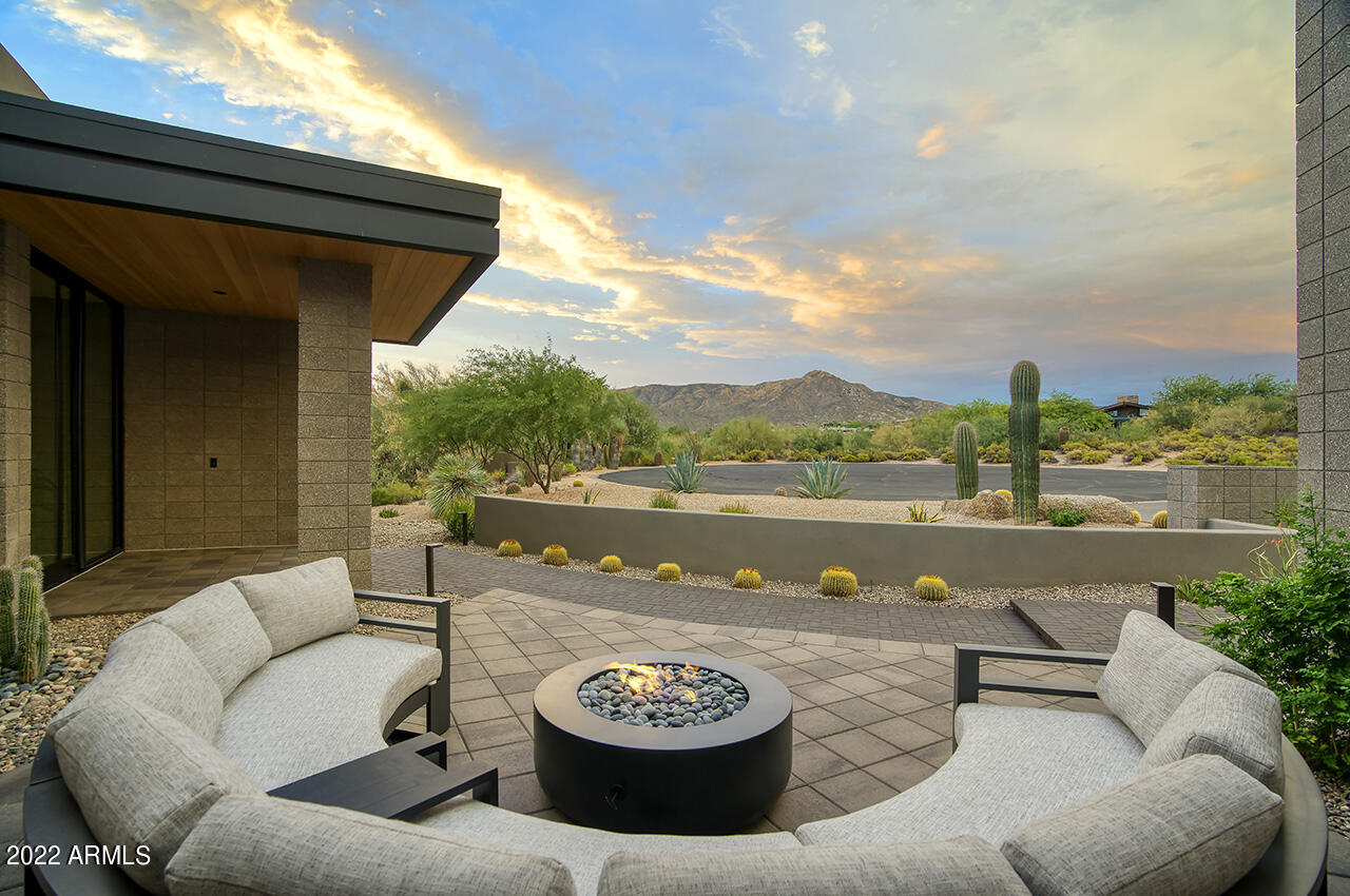DESERT MOUNTAIN - Residential