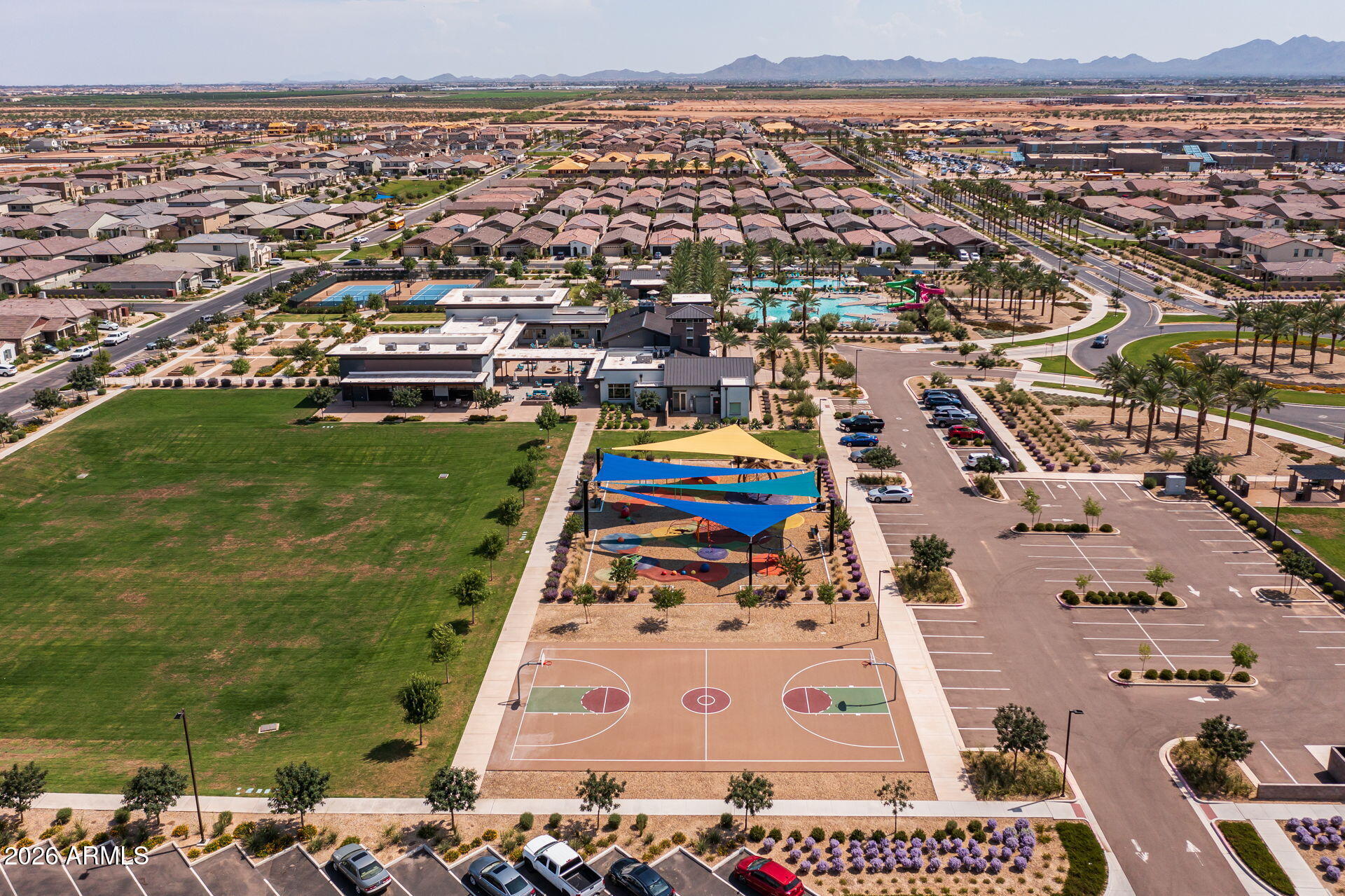 CADENCE AT GATEWAY PHASE 3 PARCEL U - Residential