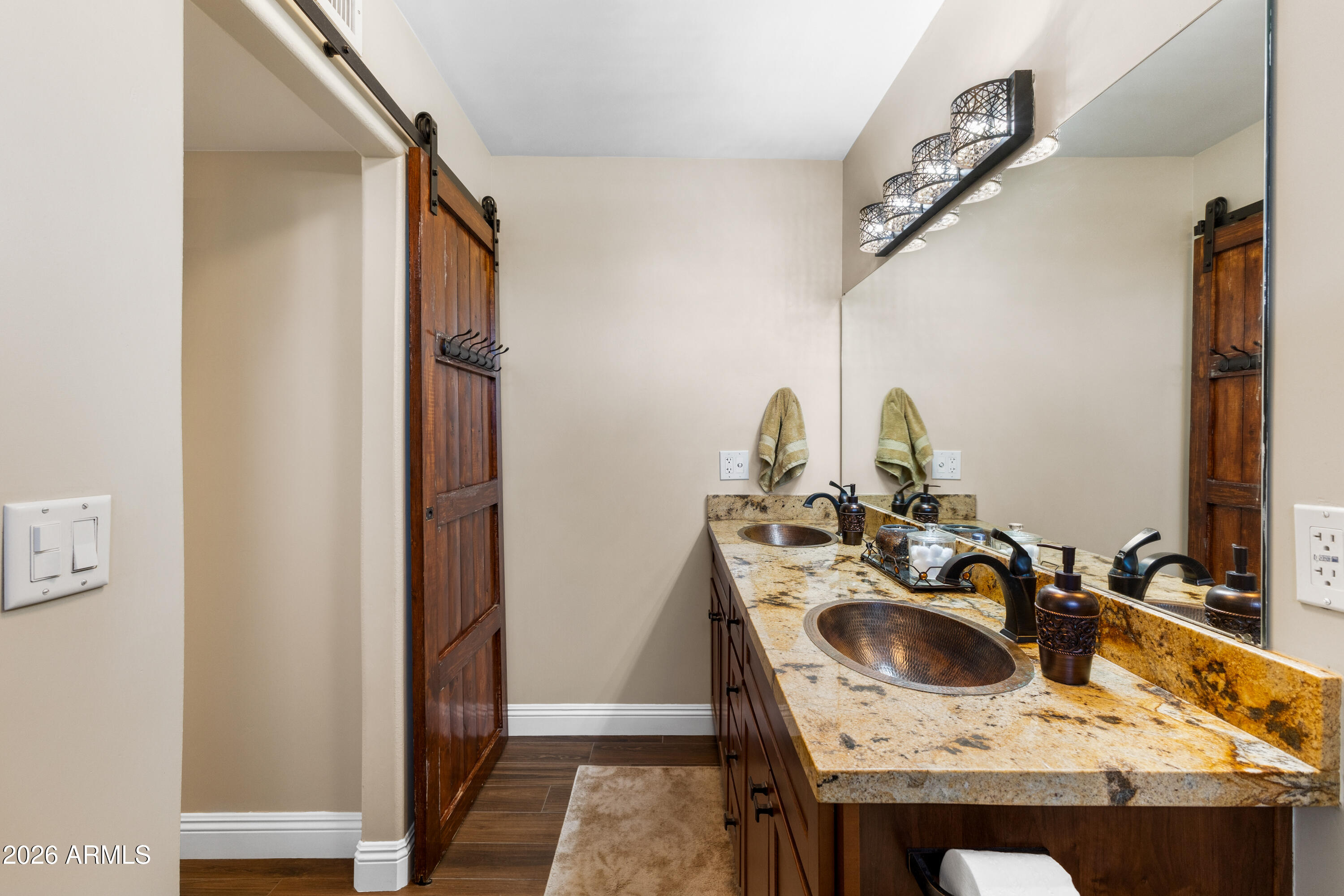 PARADISE VALLEY PALMS UNIT 5 AMD - Residential