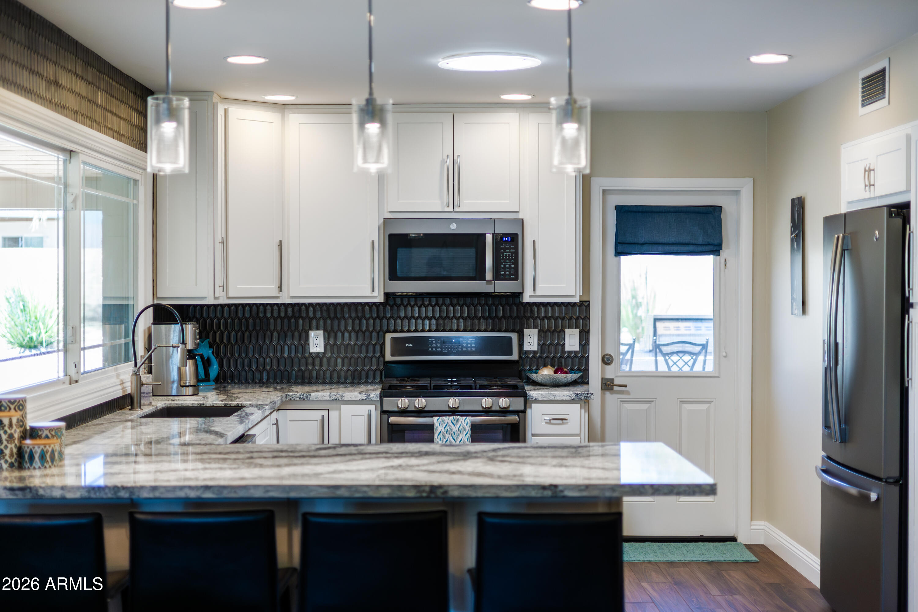 PARADISE VALLEY PALMS UNIT 5 AMD - Residential