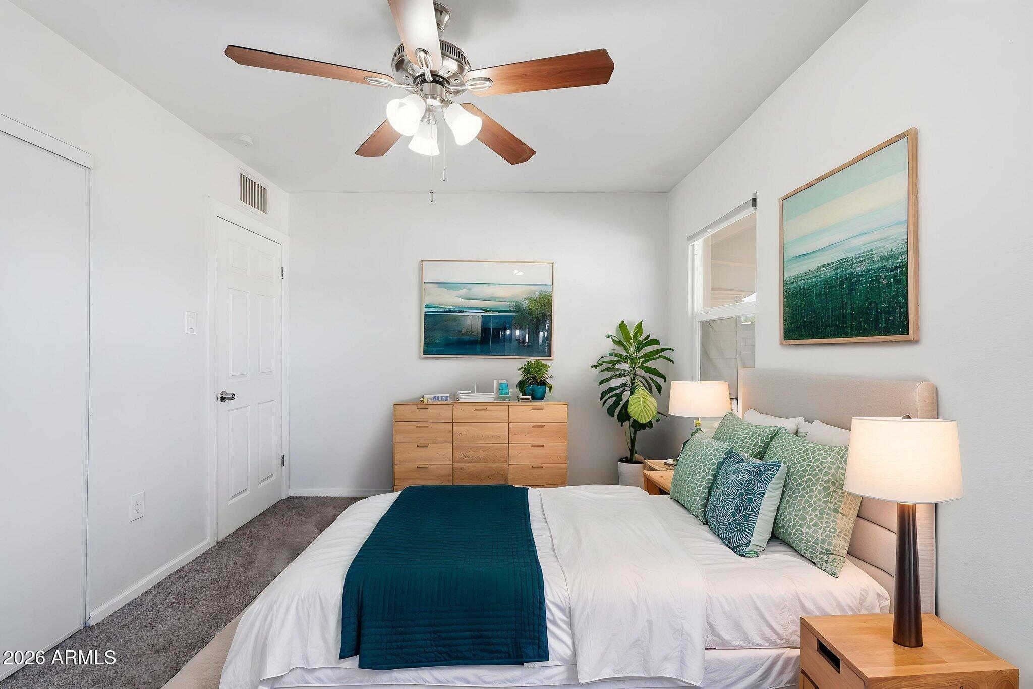 BERKLEY SQUARE - Residential