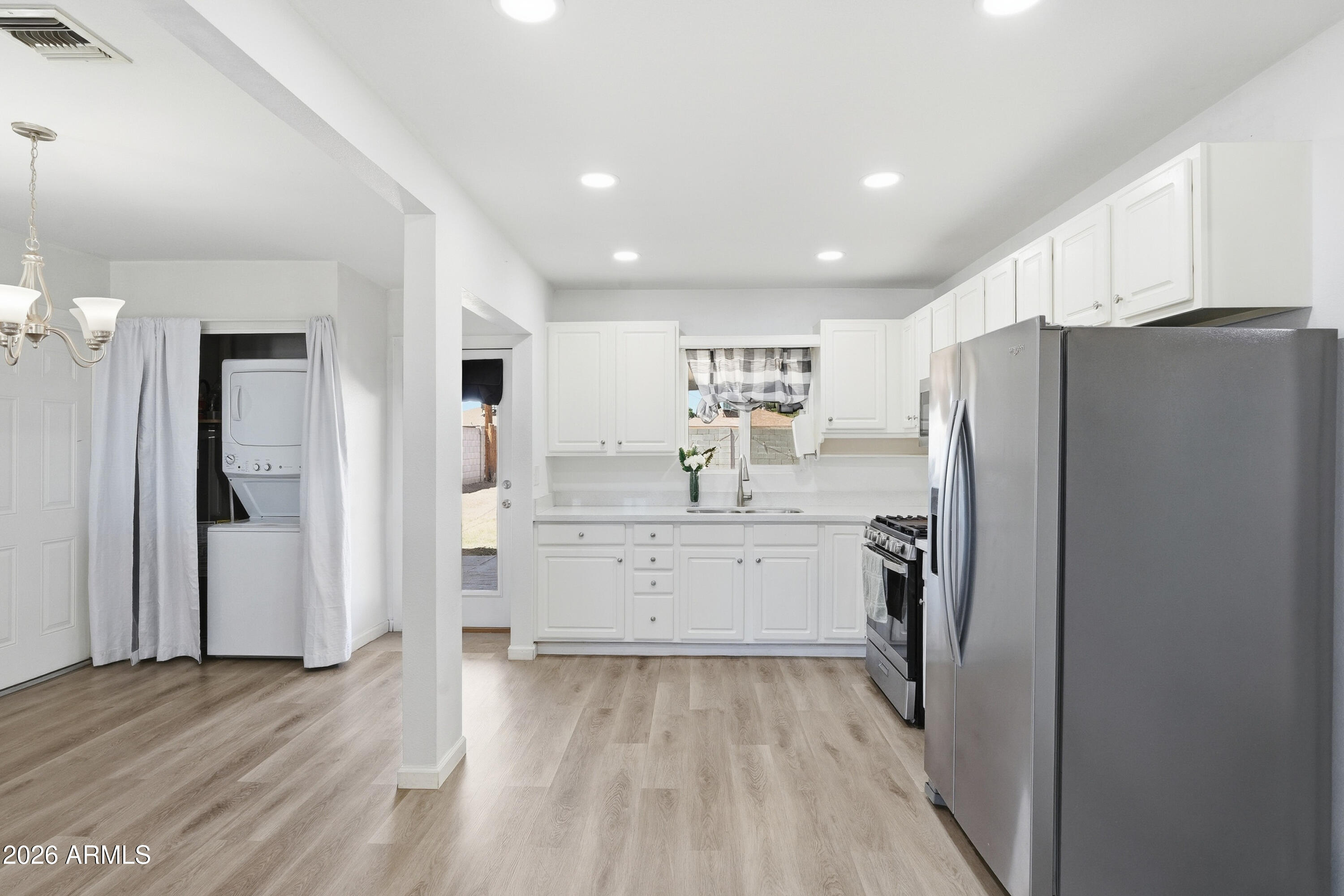 BERKLEY SQUARE - Residential