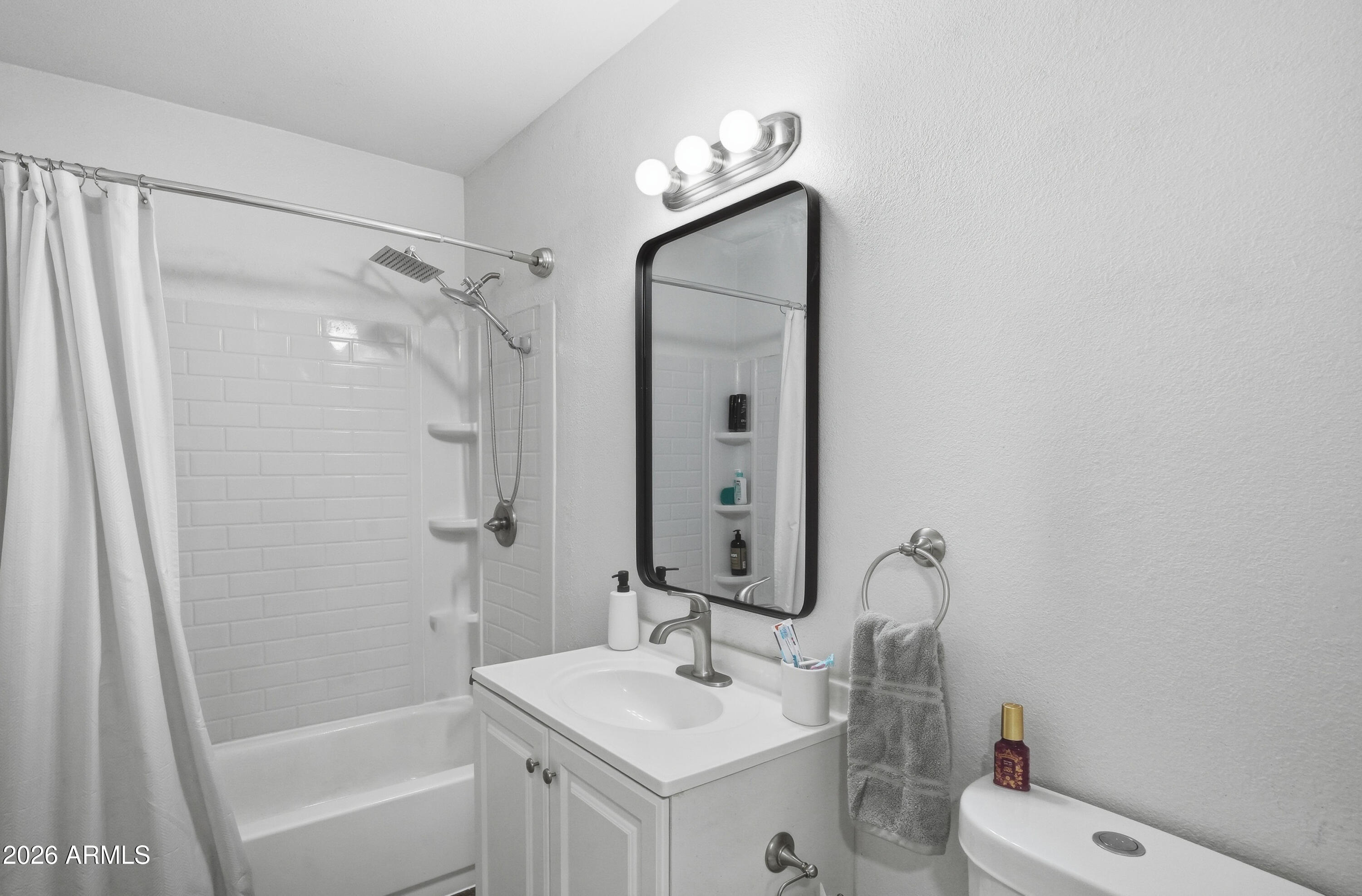 BERKLEY SQUARE - Residential