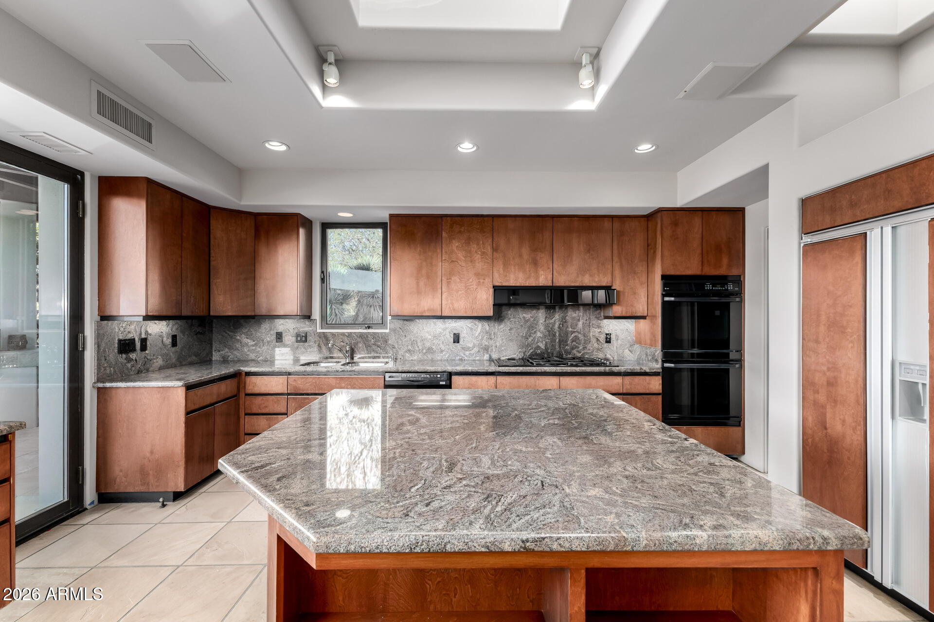 DESERT MOUNTAIN PHASE 2 UNIT 10 LT 1-112 TR A-H - Residential