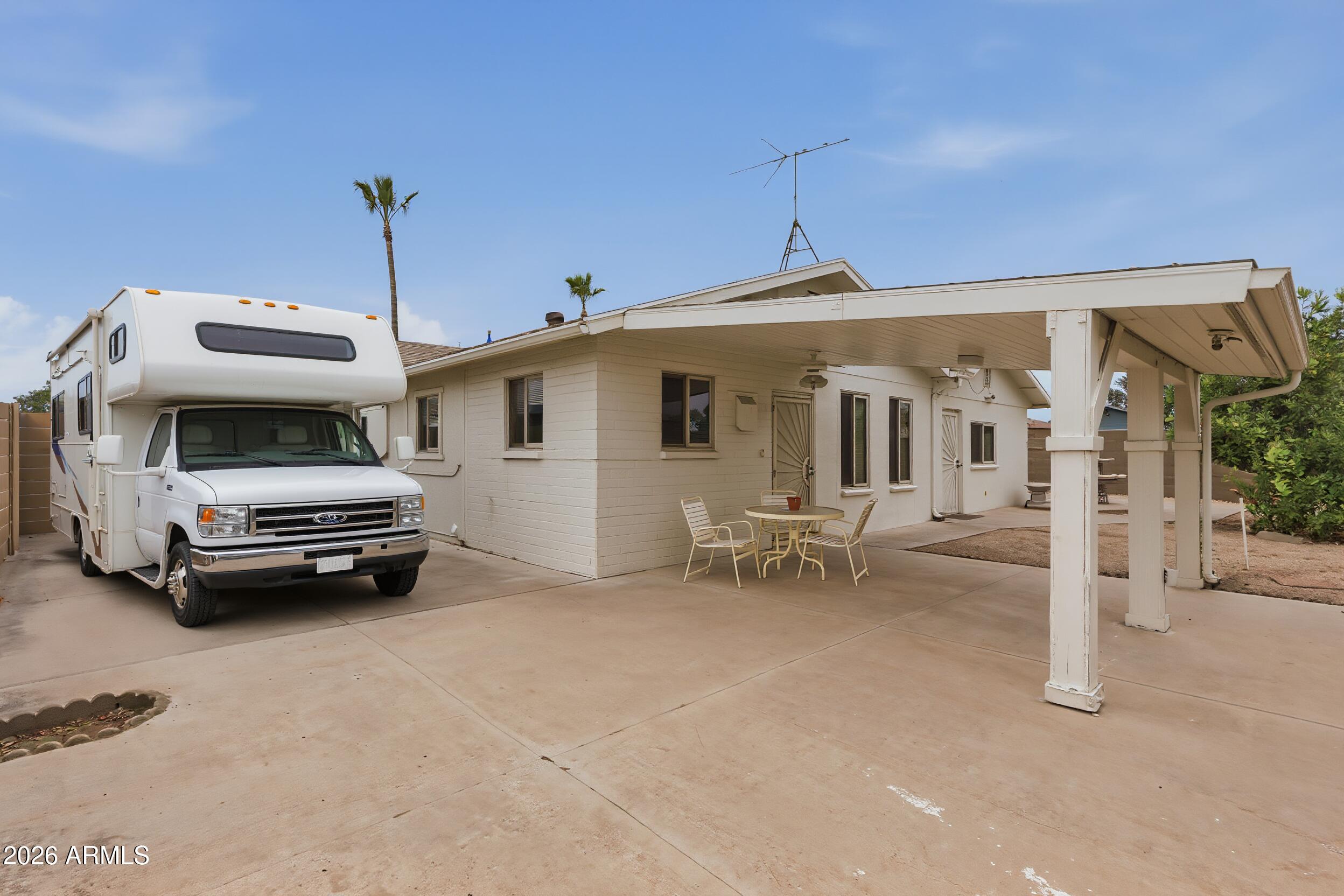APACHE VILLA FOUR - Residential