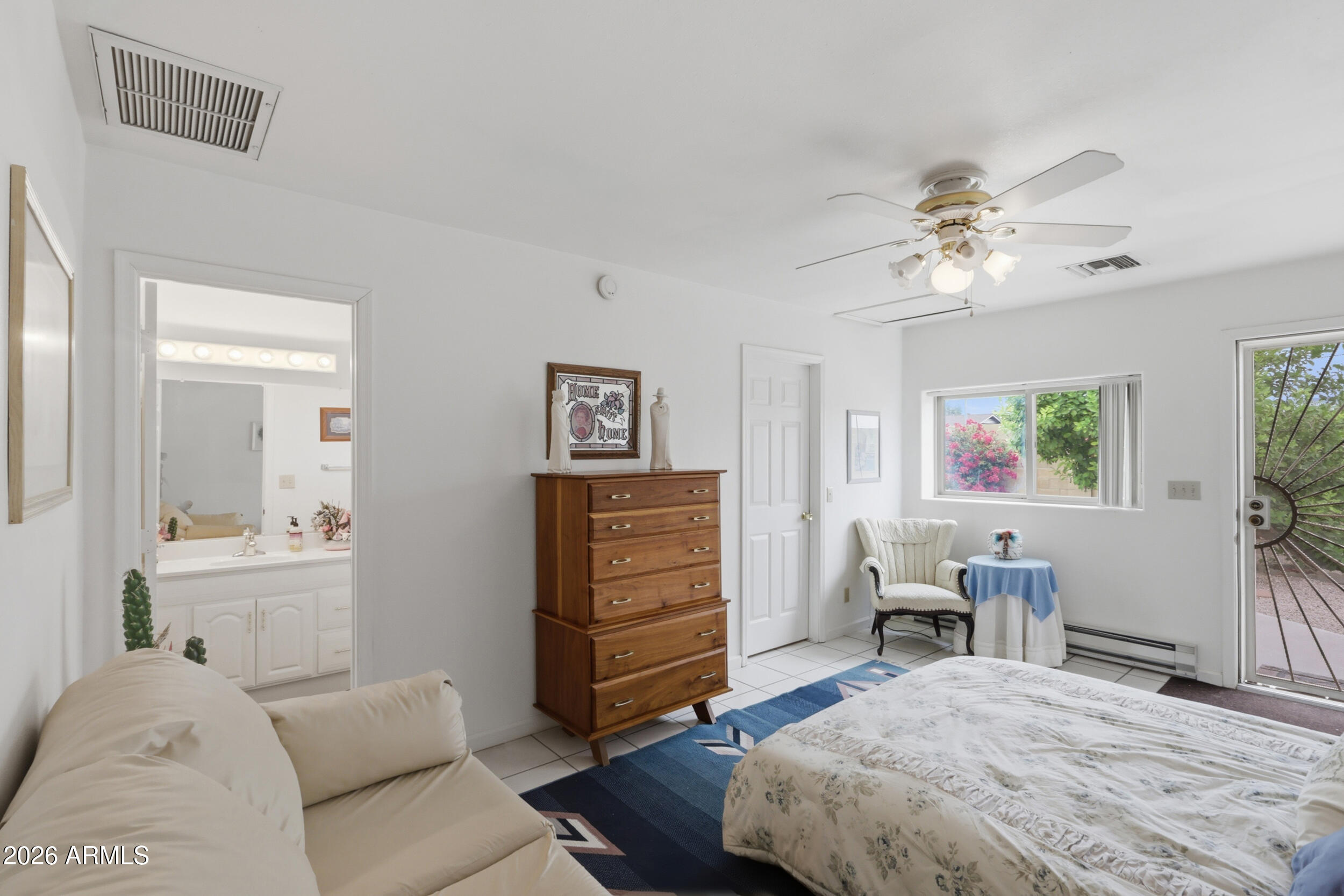 APACHE VILLA FOUR - Residential