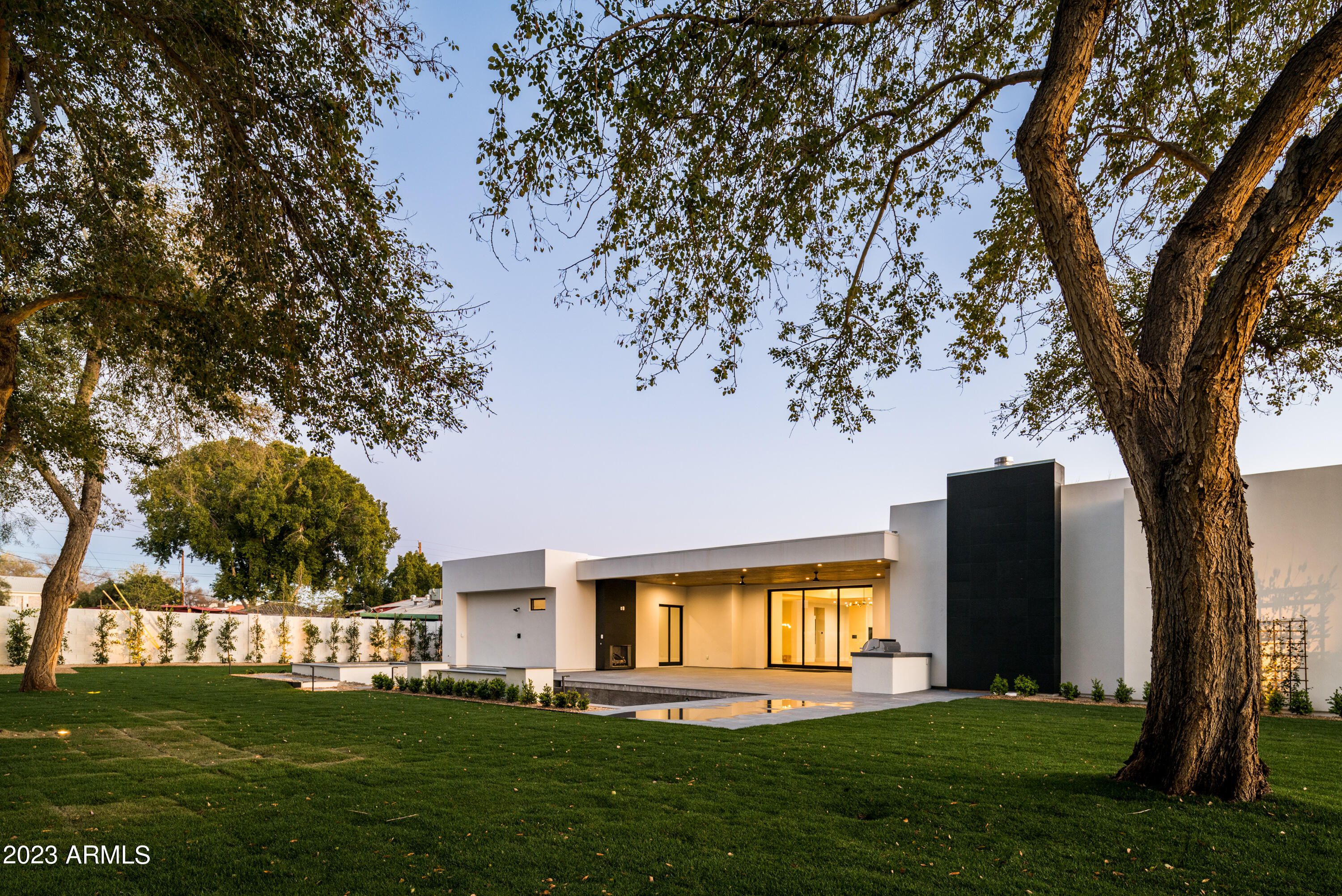 AMBASSADOR MANOR - Residential