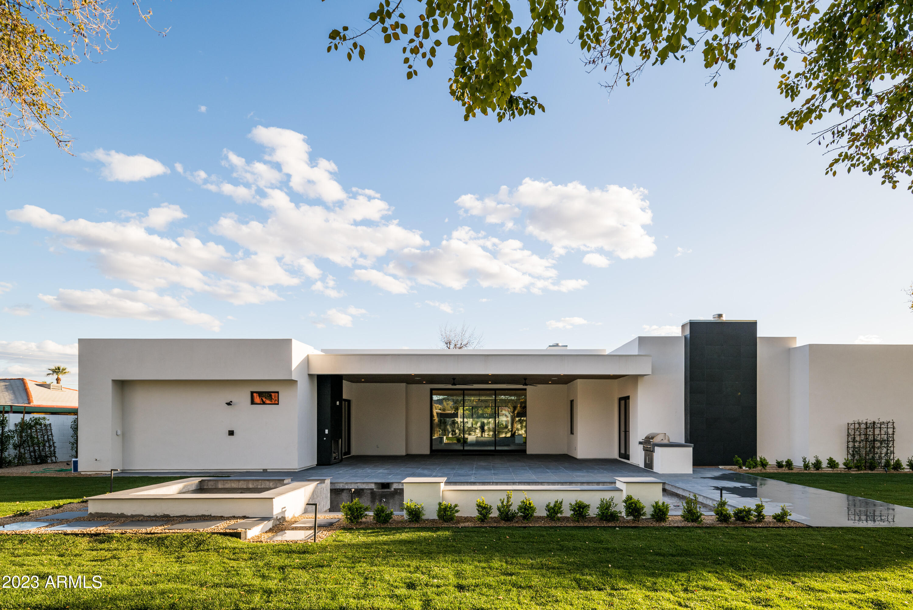 AMBASSADOR MANOR - Residential