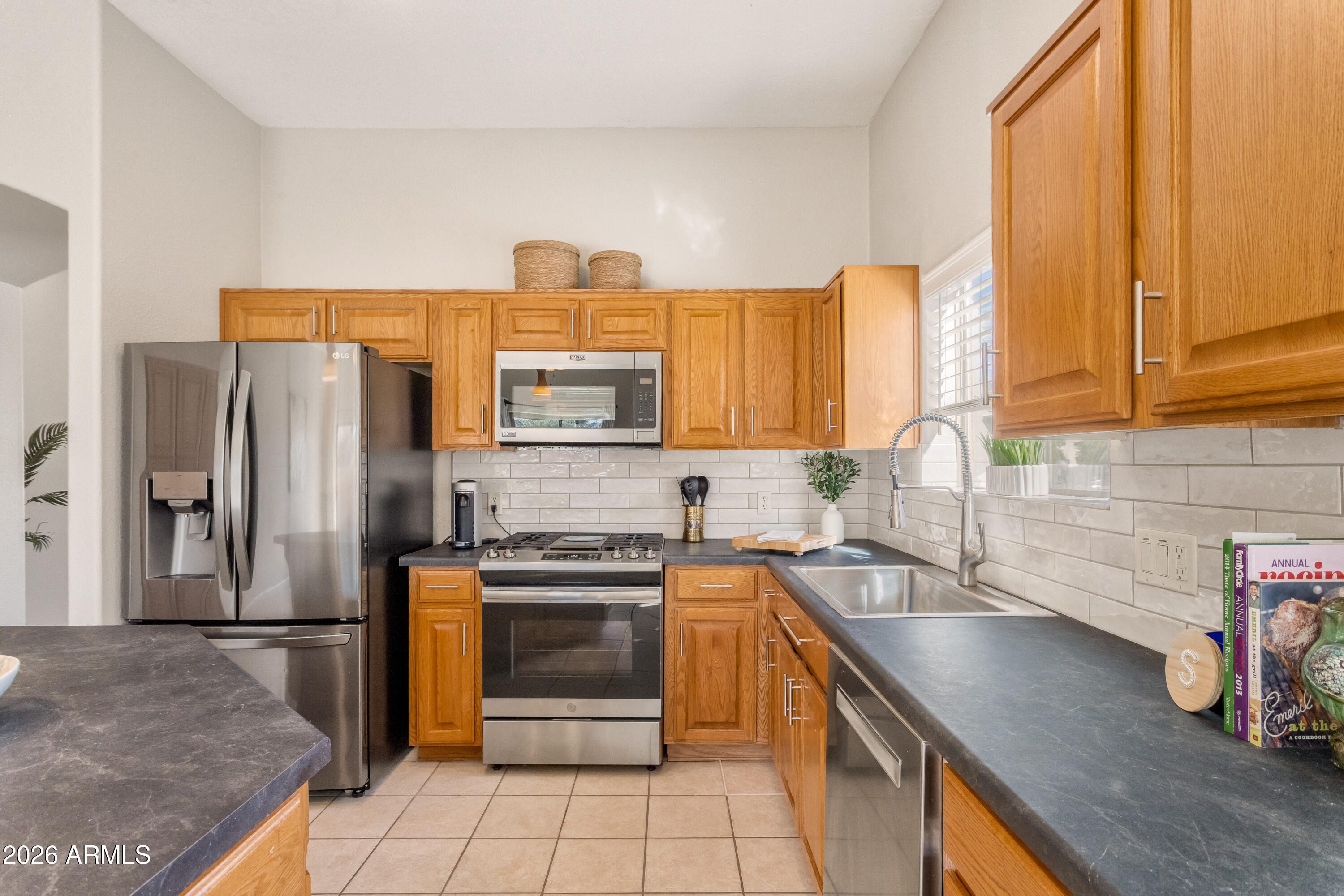 MESA VERDE ESTATES - Residential