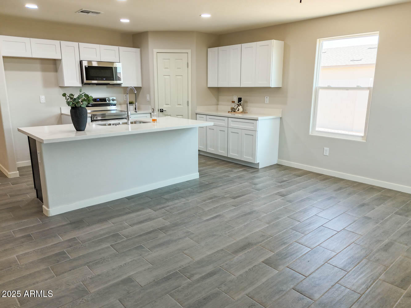 ARIZONA CITY UNIT SIX - Residential