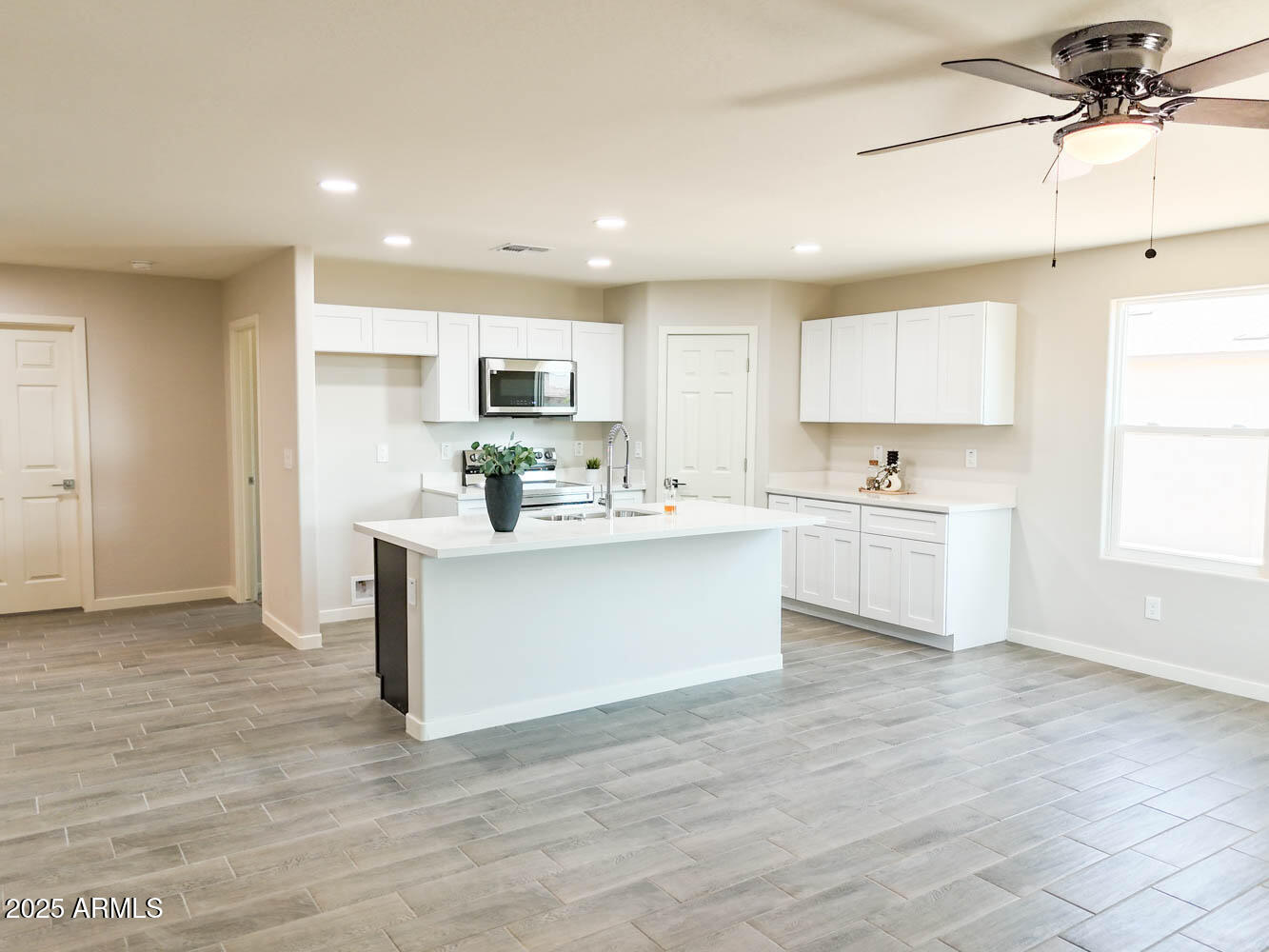 ARIZONA CITY UNIT SIX - Residential