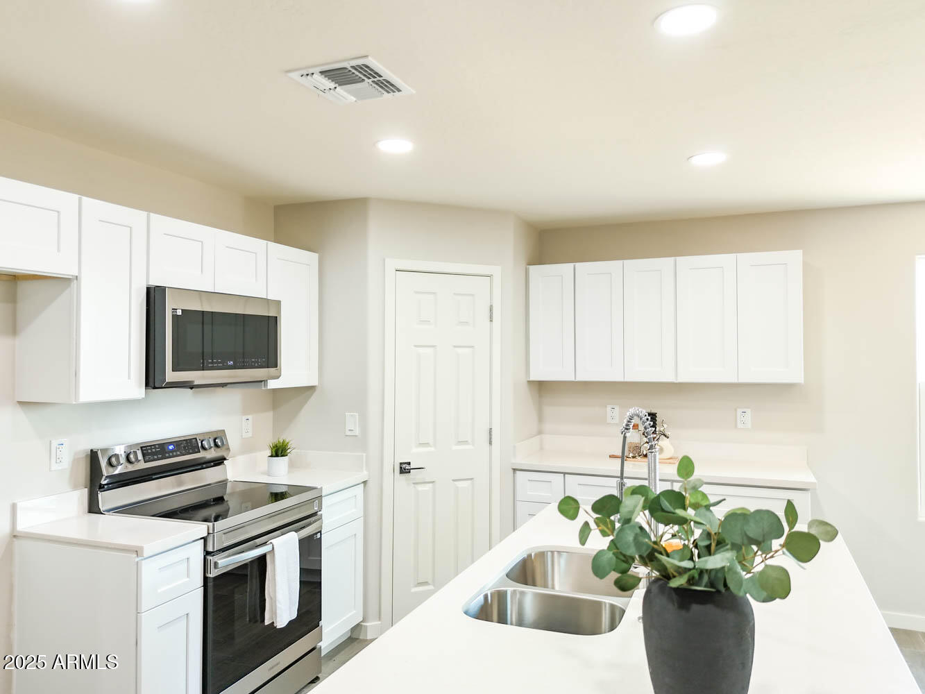 ARIZONA CITY UNIT SIX - Residential