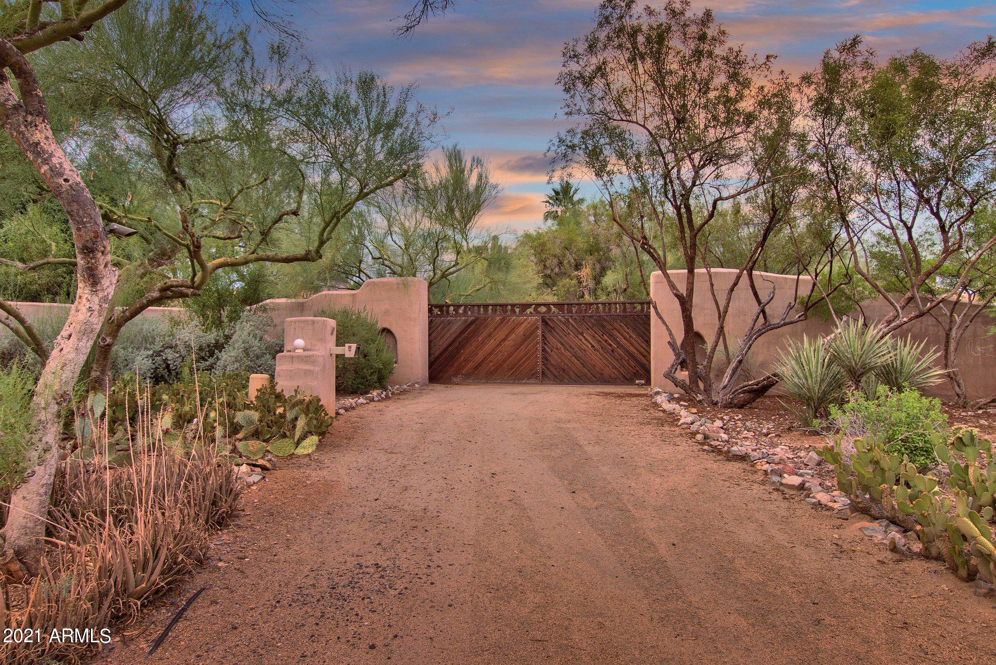 Paradise Valley - Residential