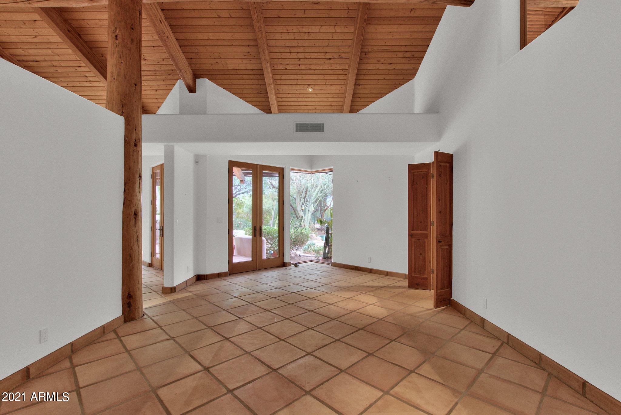 Paradise Valley - Residential