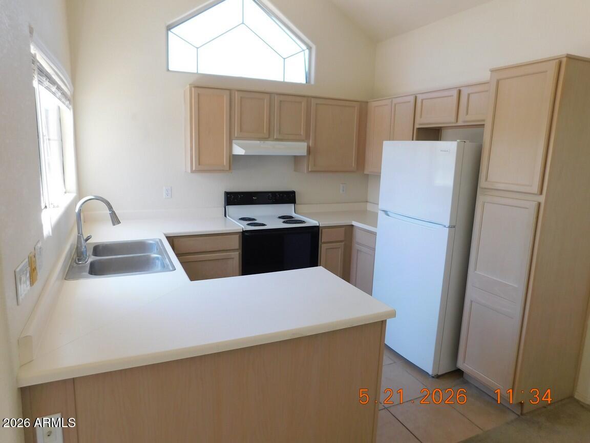 BEACH CLUB VILLAGE AT VAL VISTA LAKES UNIT 1-198 - Residential