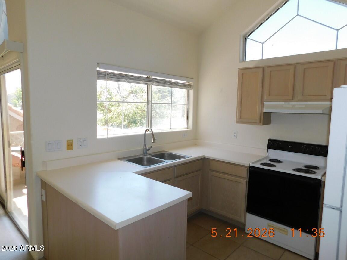 BEACH CLUB VILLAGE AT VAL VISTA LAKES UNIT 1-198 - Residential