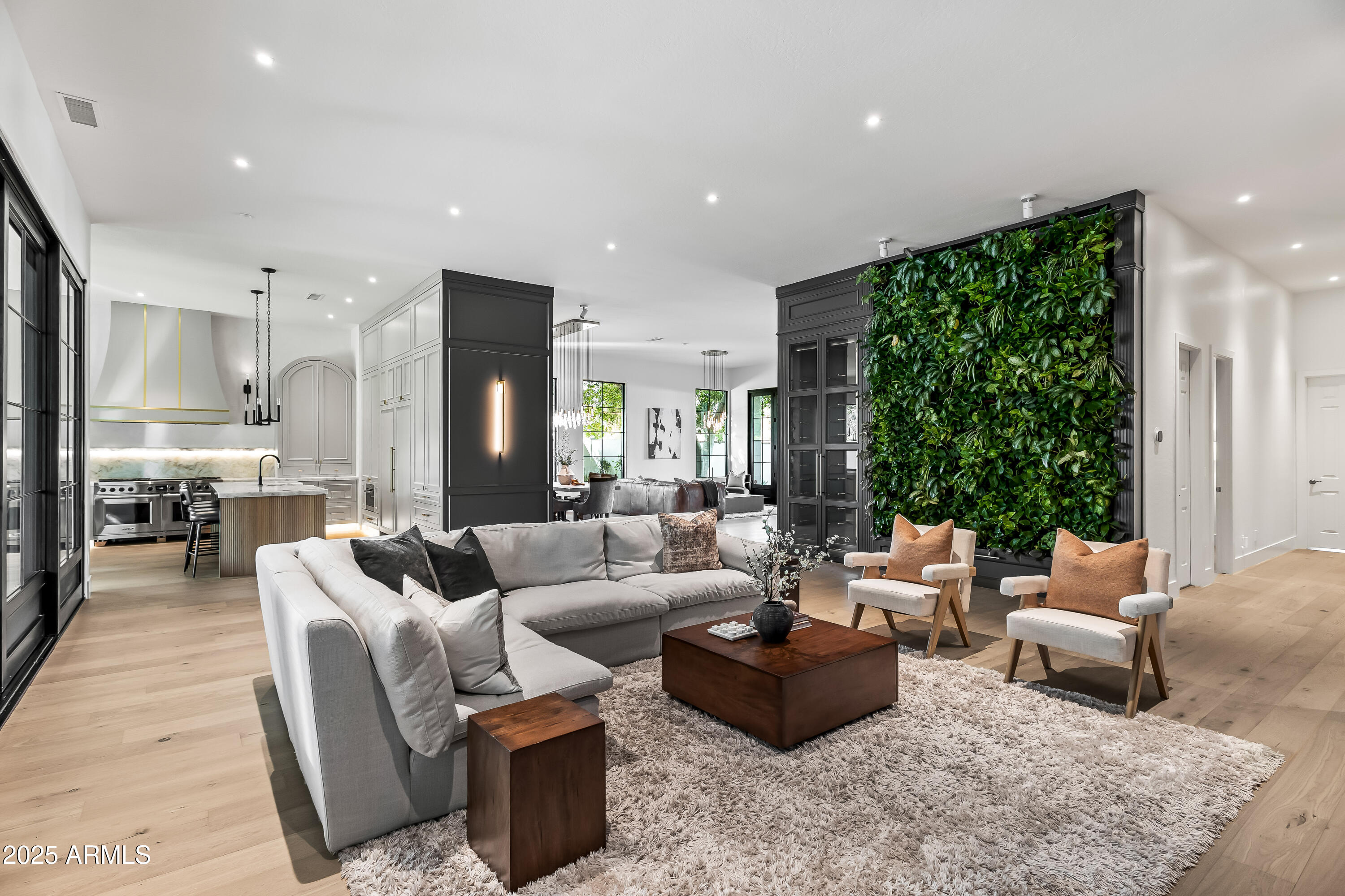 ARCADIA ESTATES - Residential