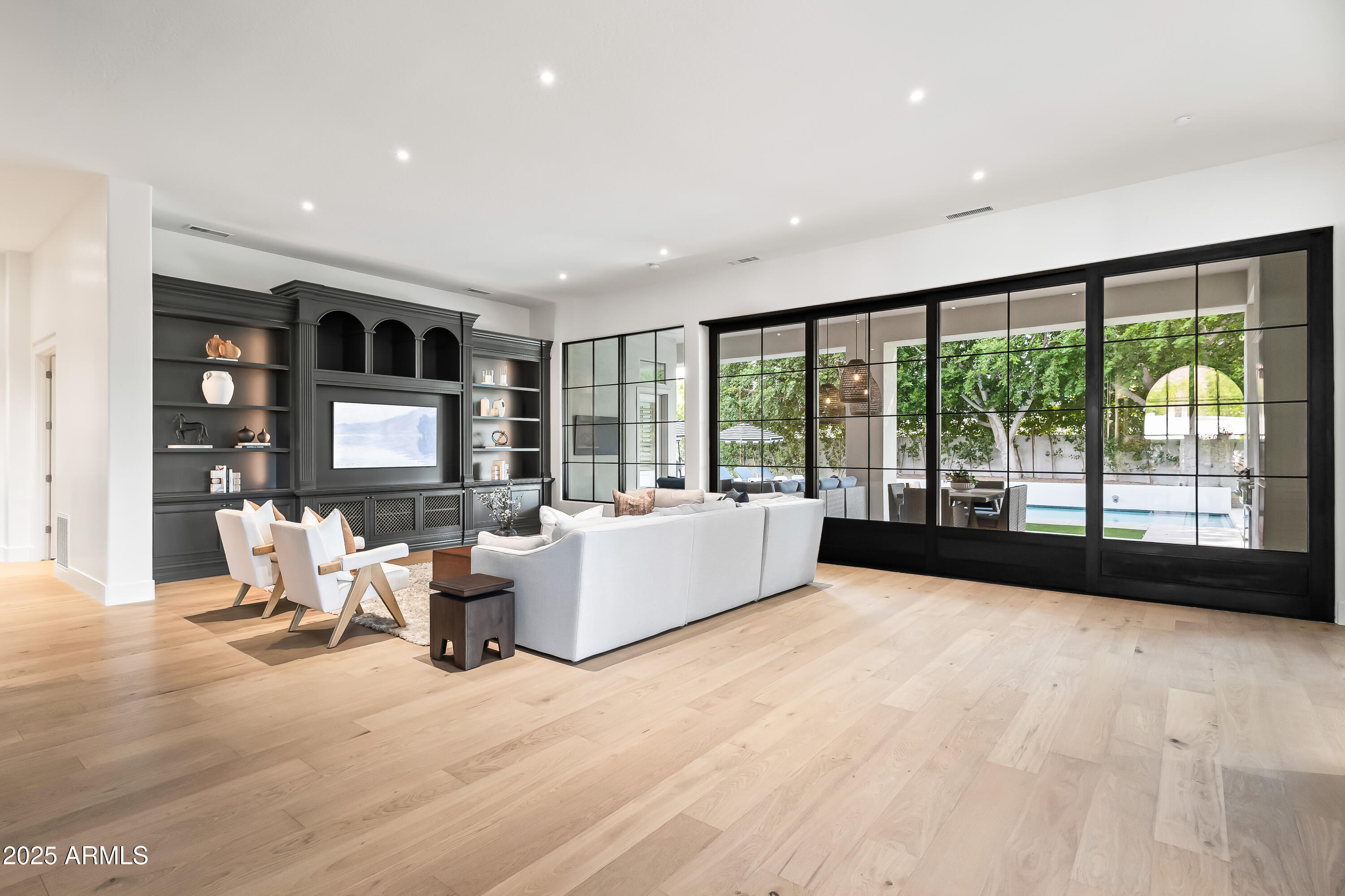 ARCADIA ESTATES - Residential