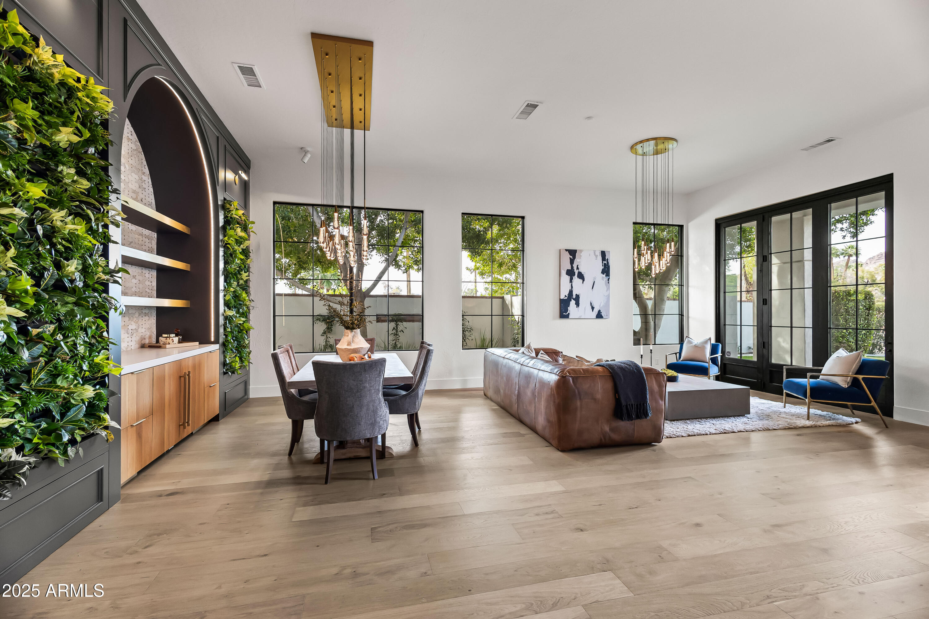 ARCADIA ESTATES - Residential