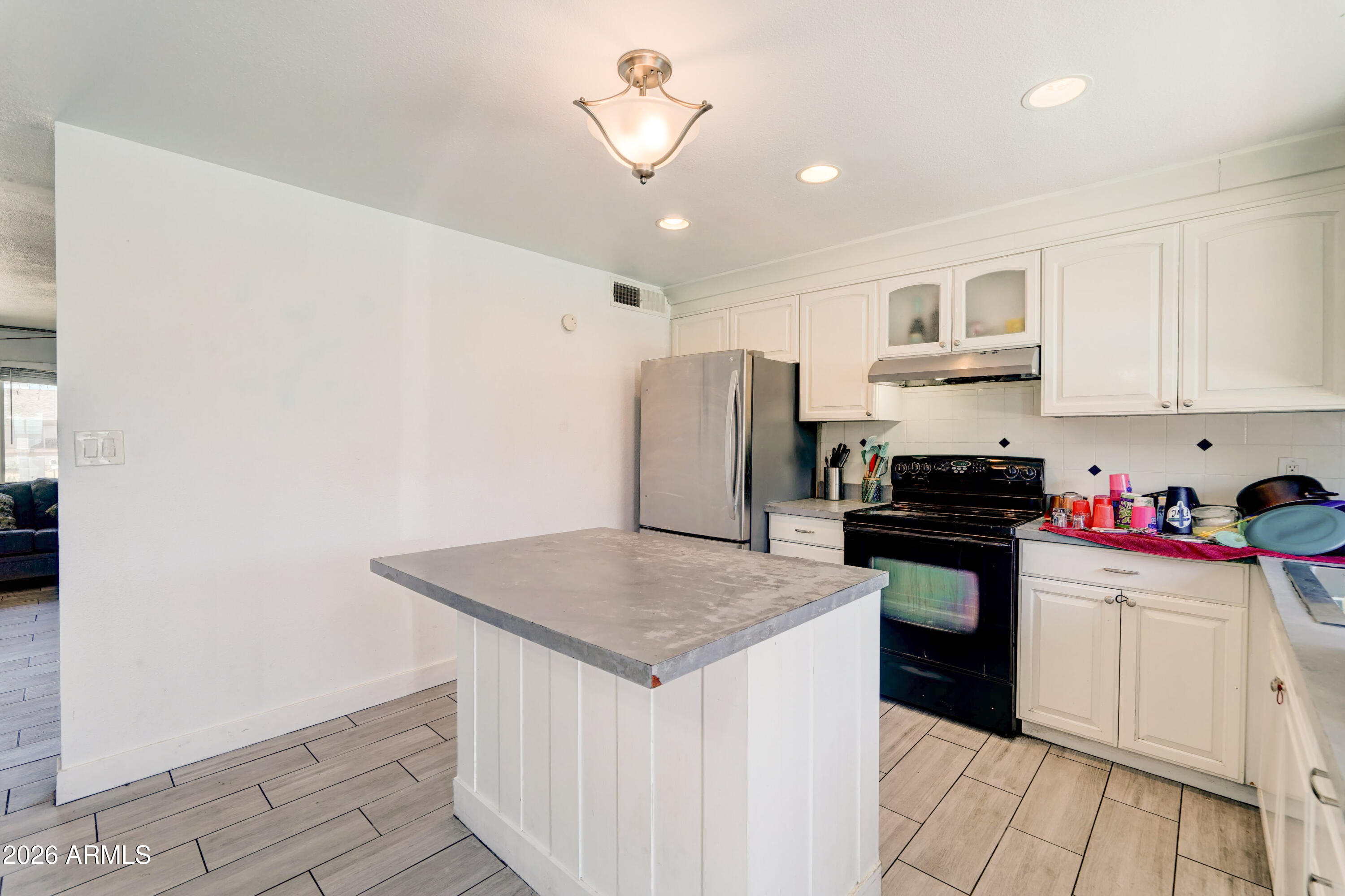 MARYVALE TERRACE NO. 53D - Residential