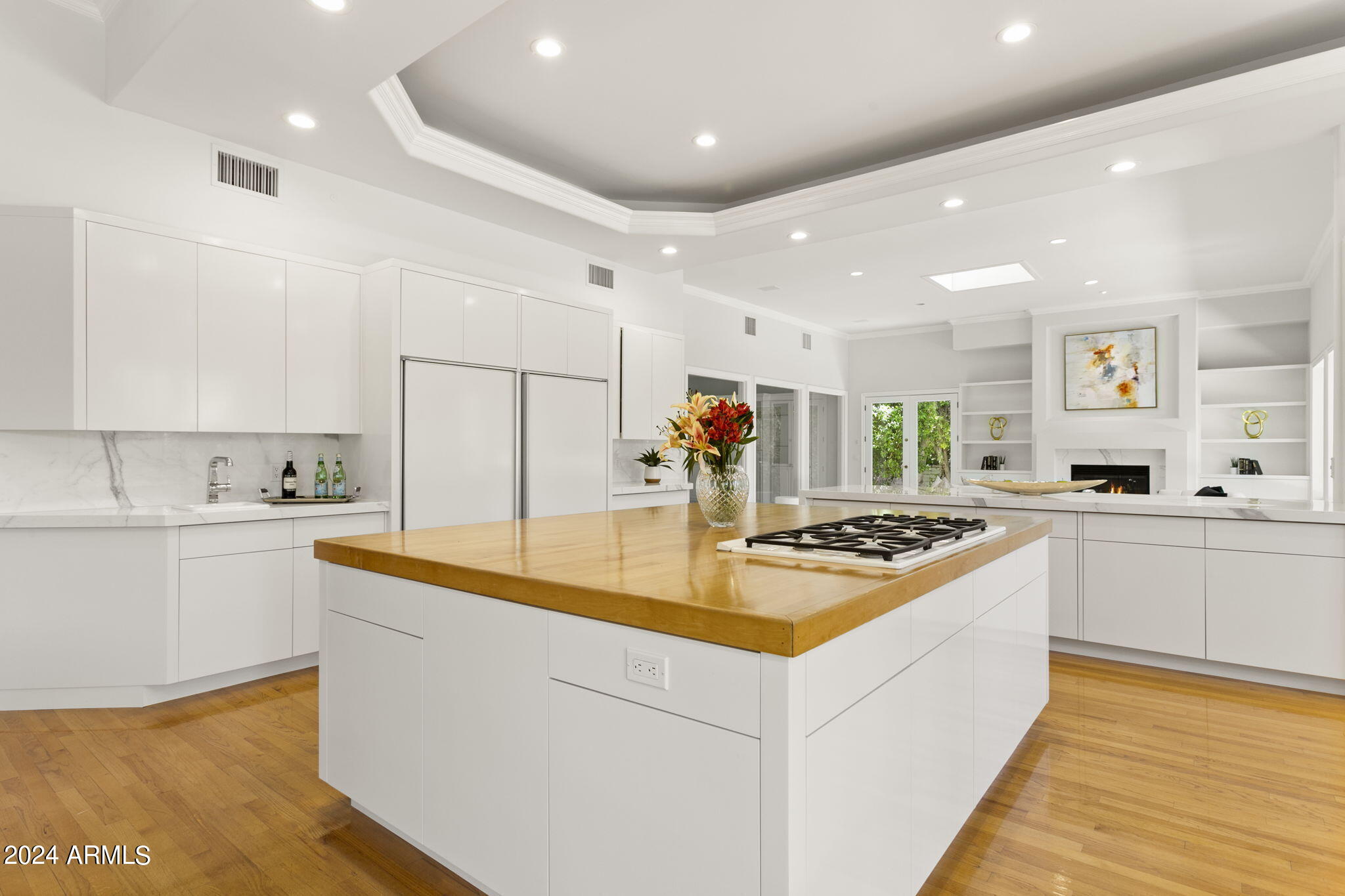 La Place, Unit 1 - Residential