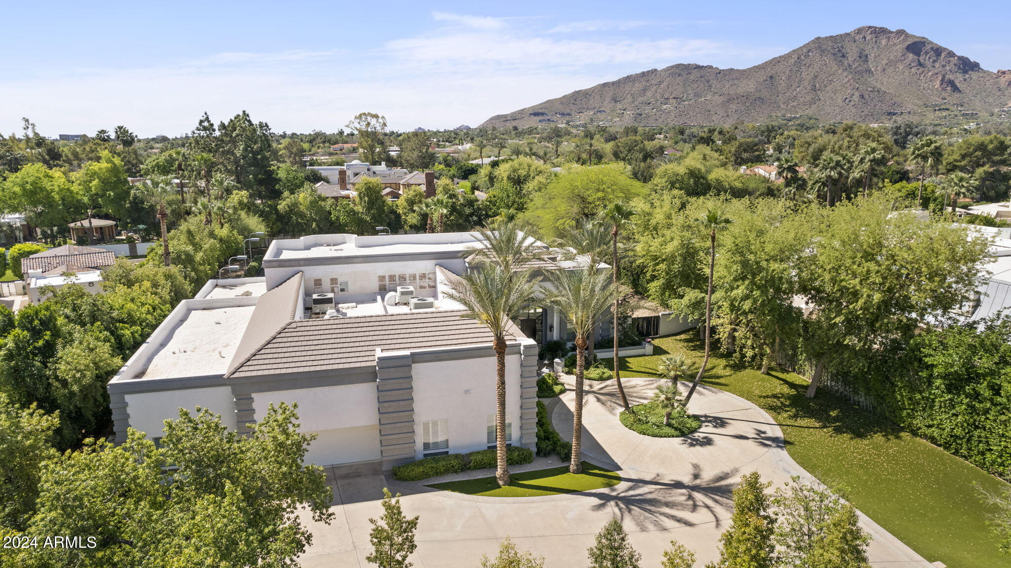 La Place, Unit 1 - Residential