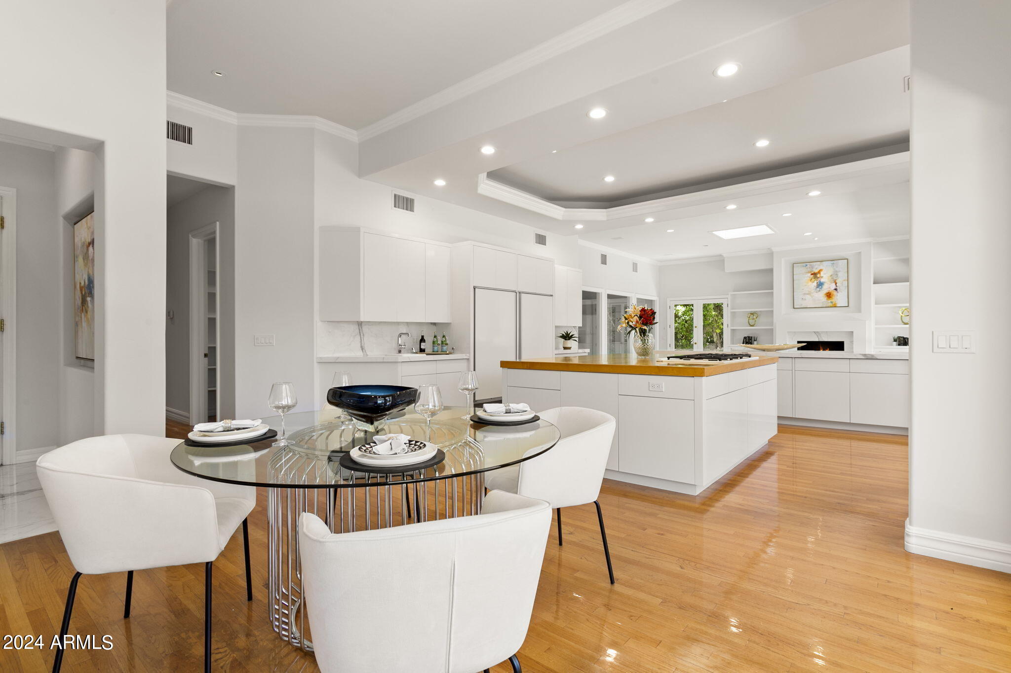 La Place, Unit 1 - Residential