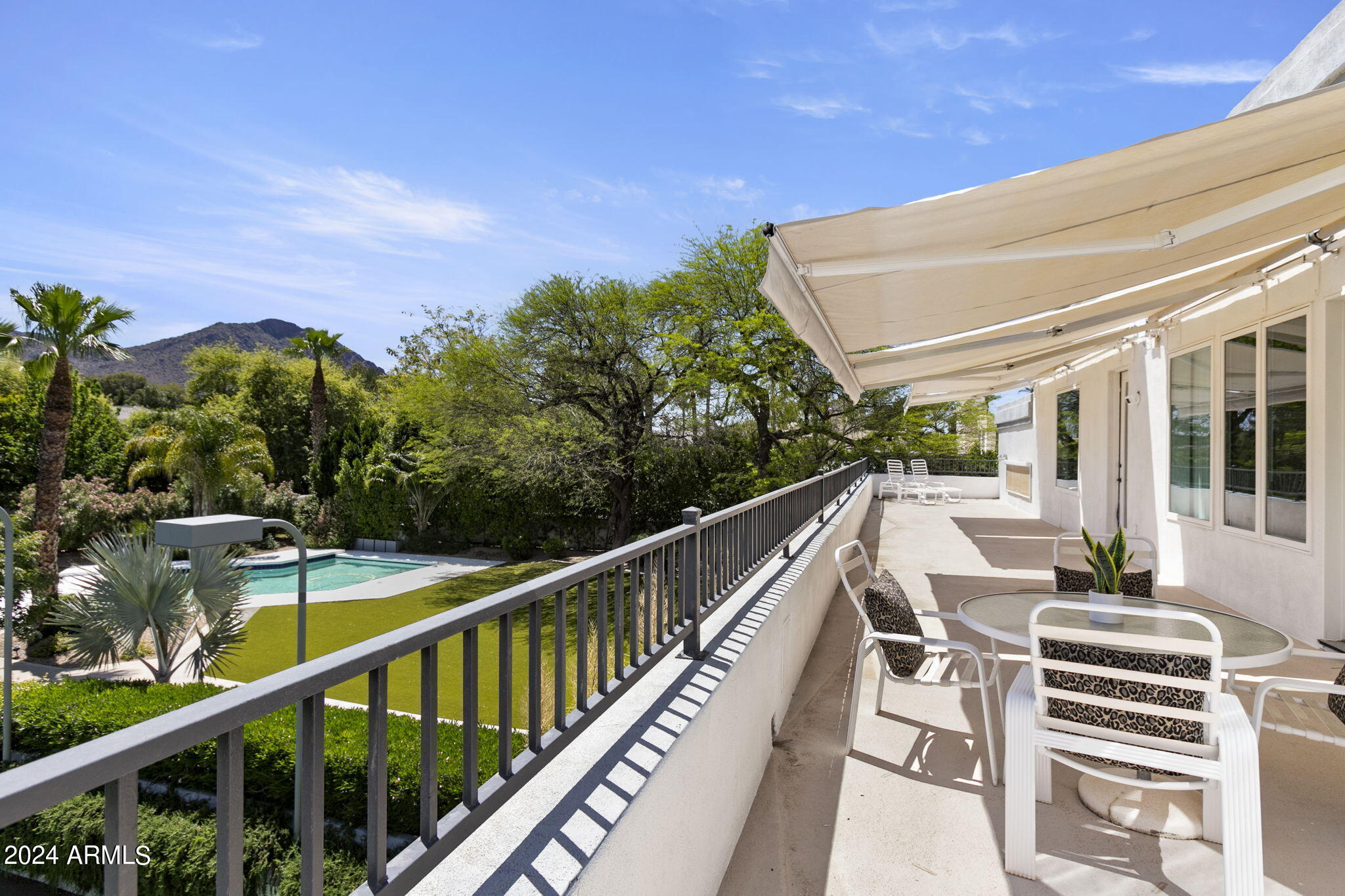 La Place, Unit 1 - Residential