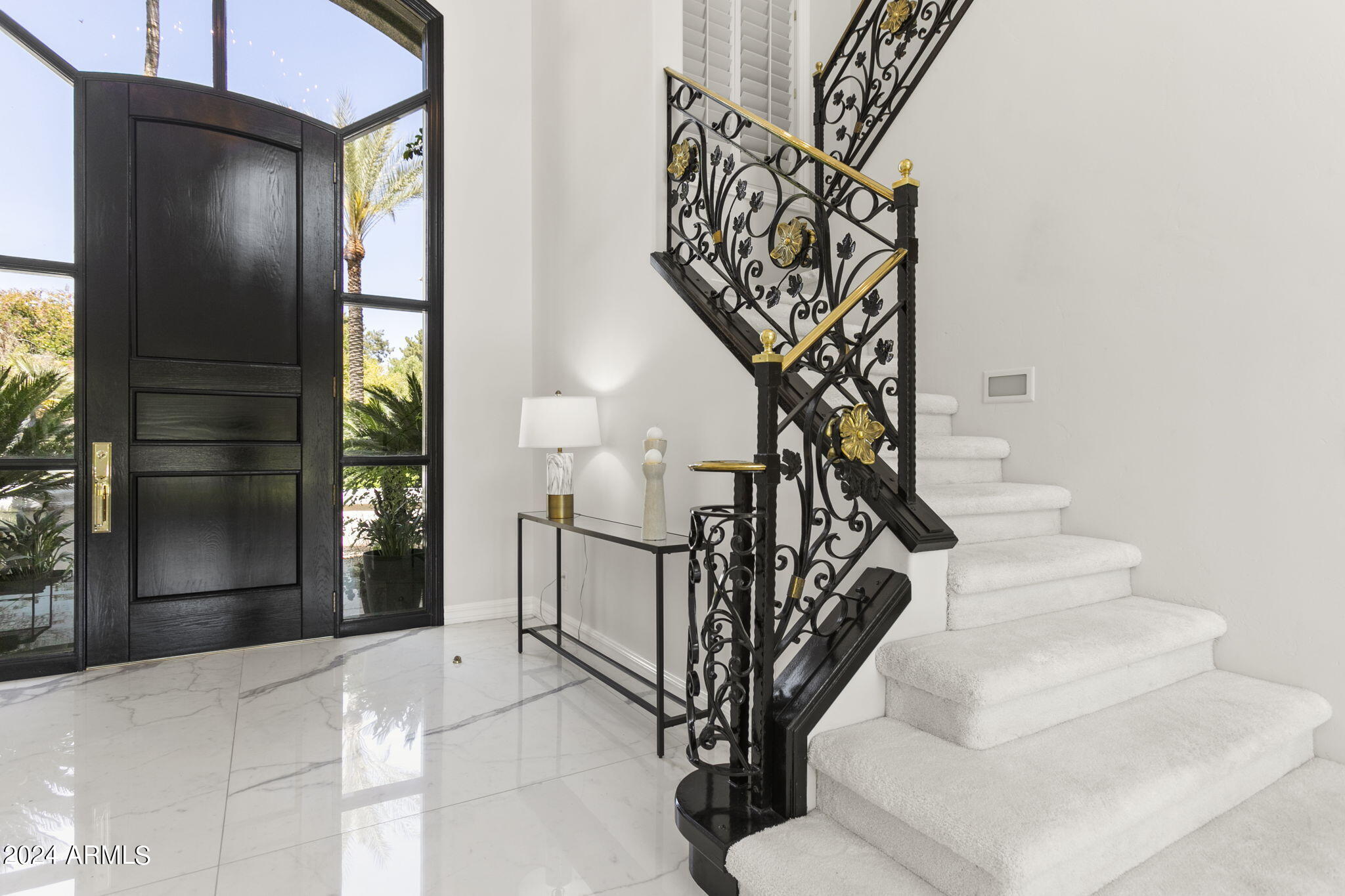 La Place, Unit 1 - Residential