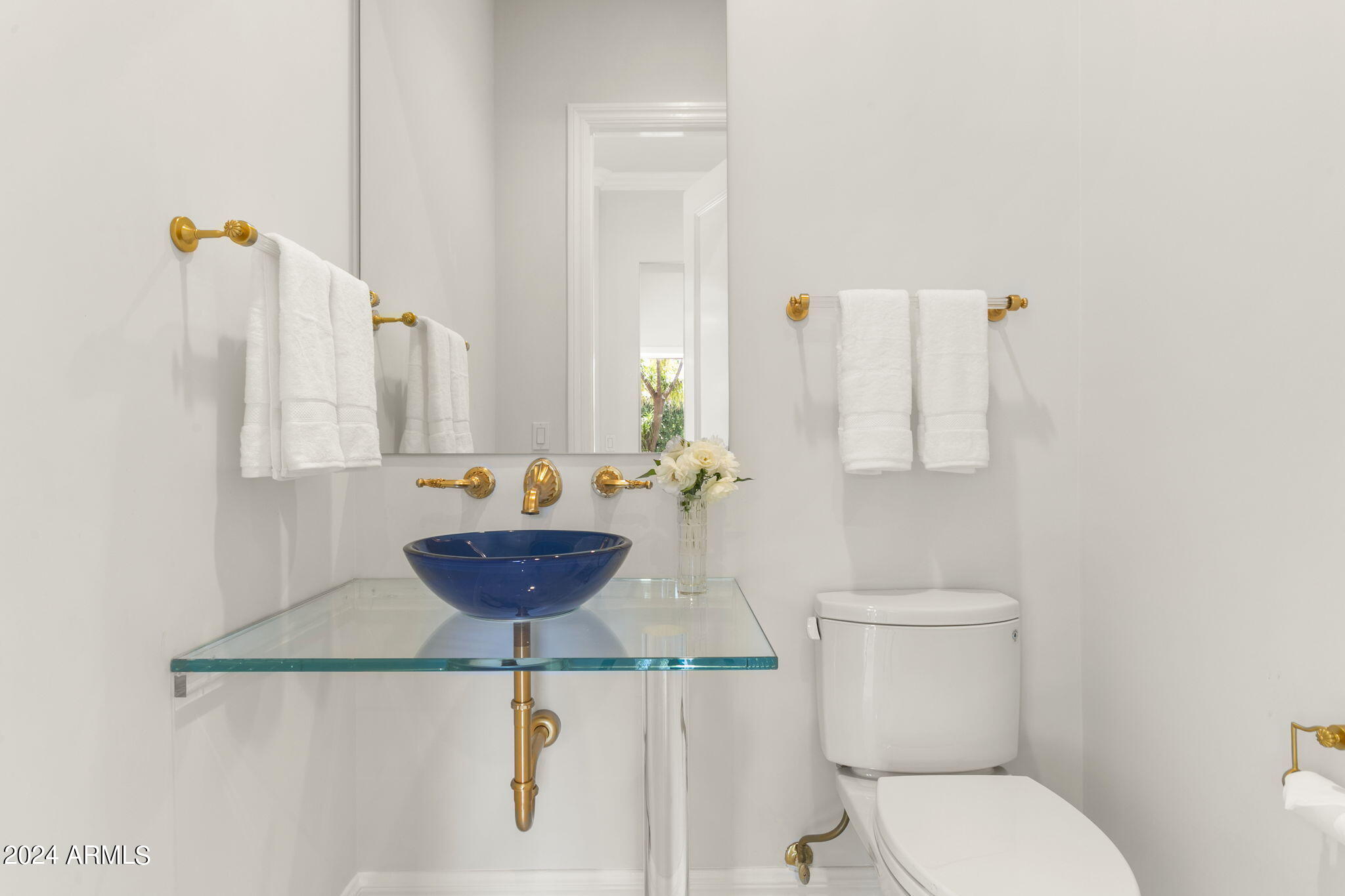 La Place, Unit 1 - Residential