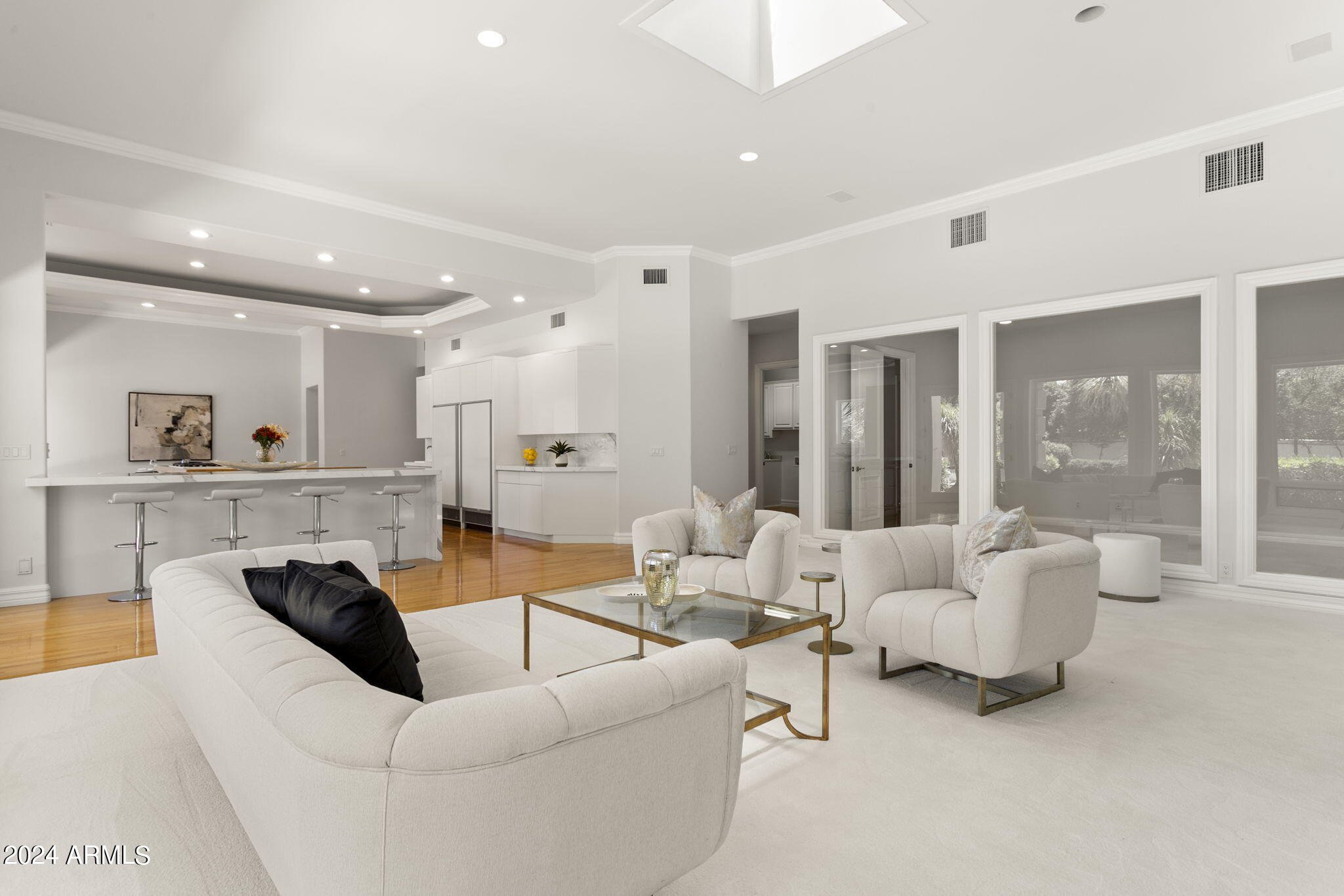 La Place, Unit 1 - Residential