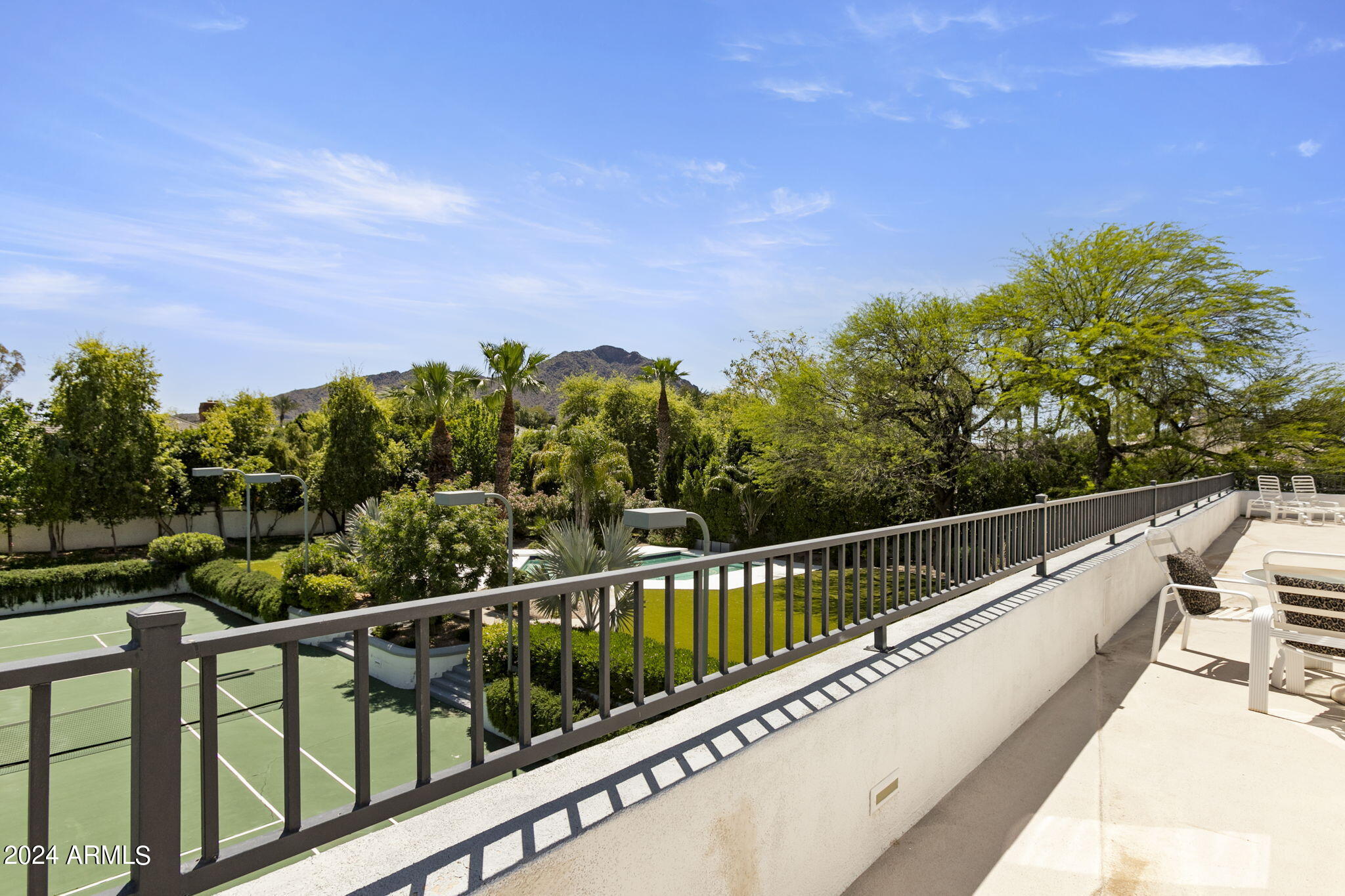 La Place, Unit 1 - Residential