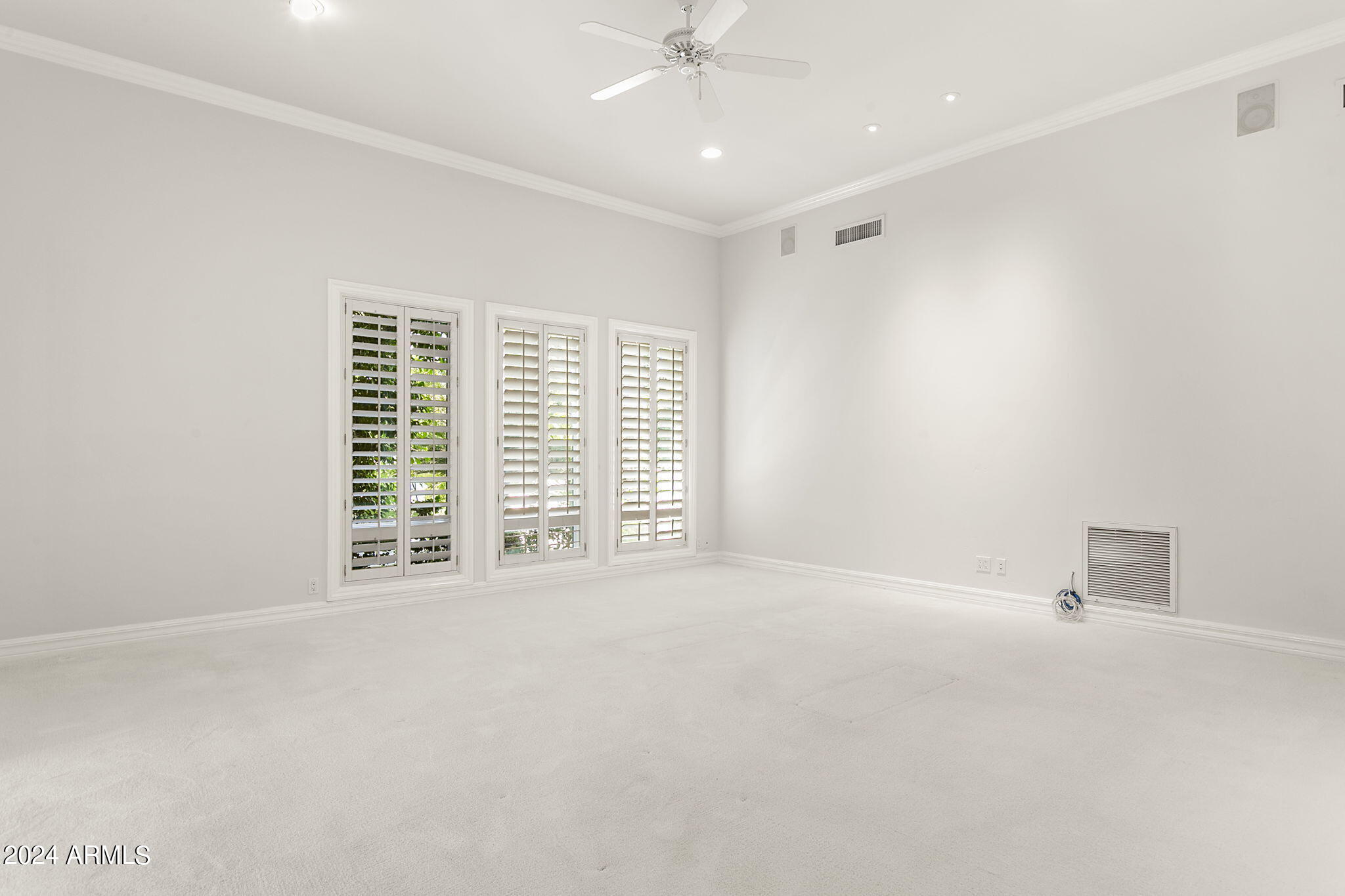 La Place, Unit 1 - Residential