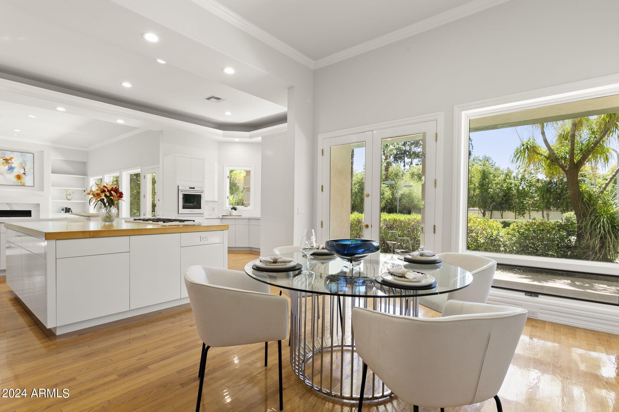 La Place, Unit 1 - Residential
