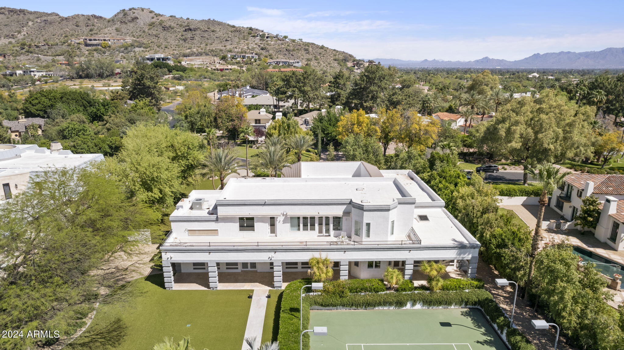 La Place, Unit 1 - Residential
