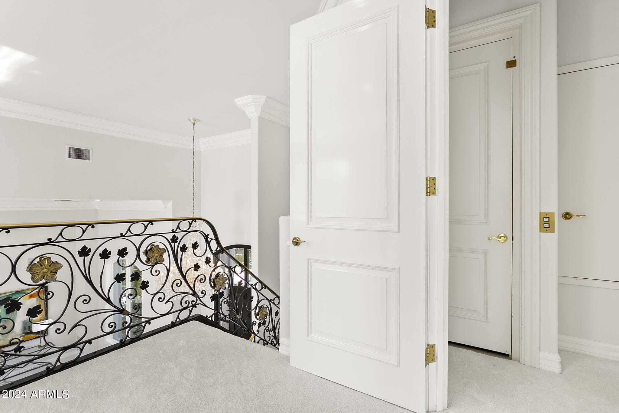 La Place, Unit 1 - Residential